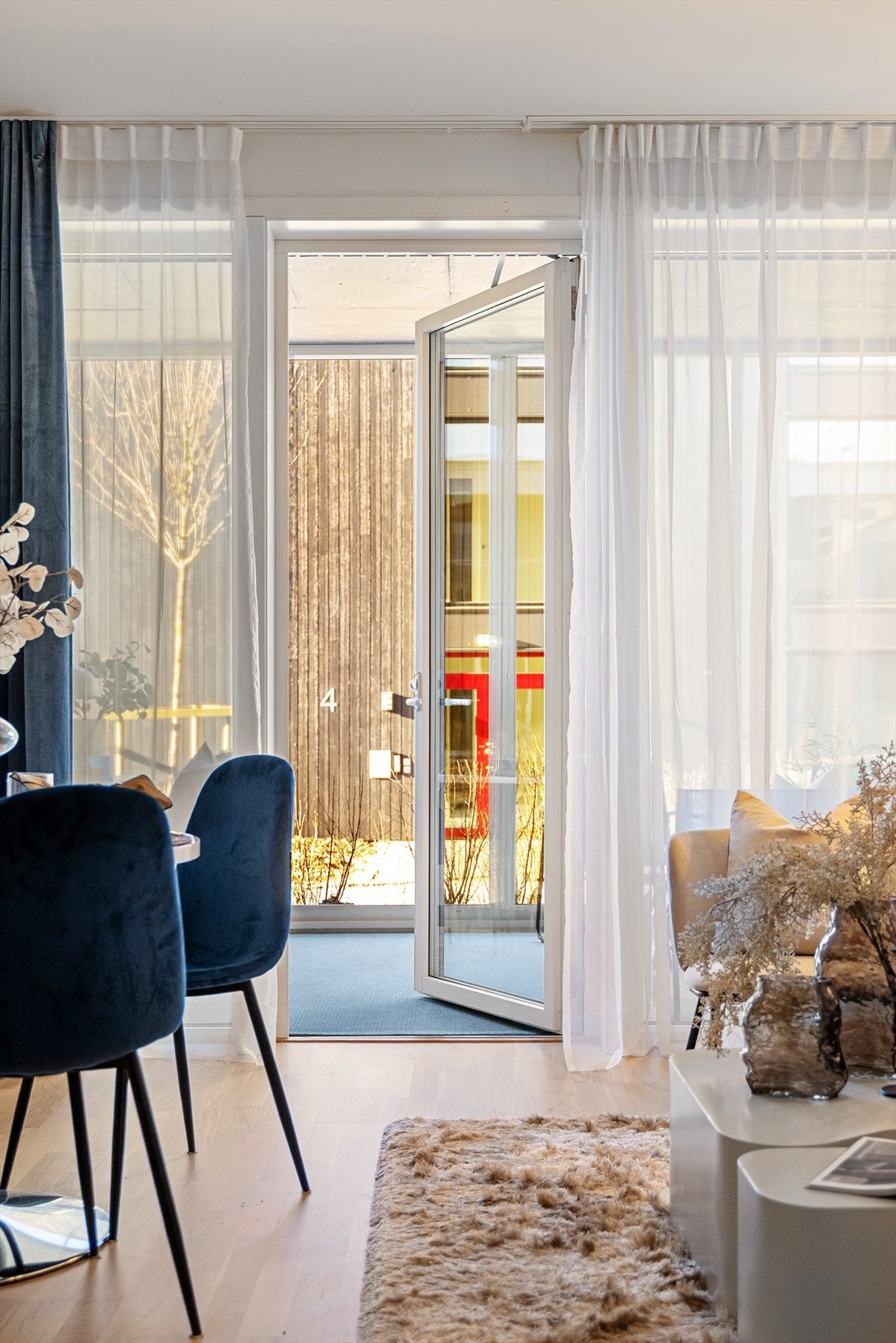 God takhøyde i leiligheten med 2,60 m høyde alle steder med unntak av bad, gir en ekstra god romfølelse. Galleribilde