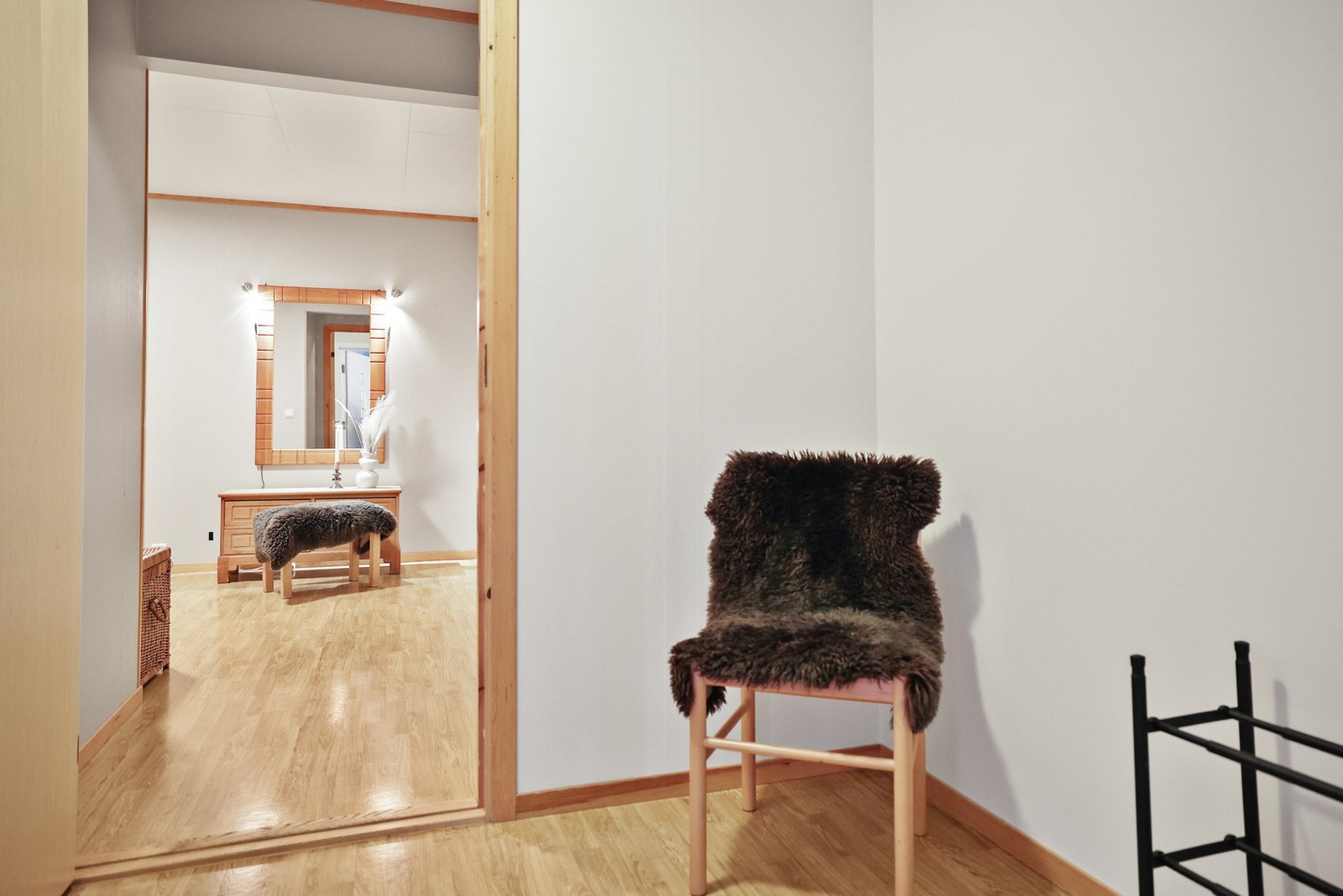 Entré / Vindfang Galleribilde