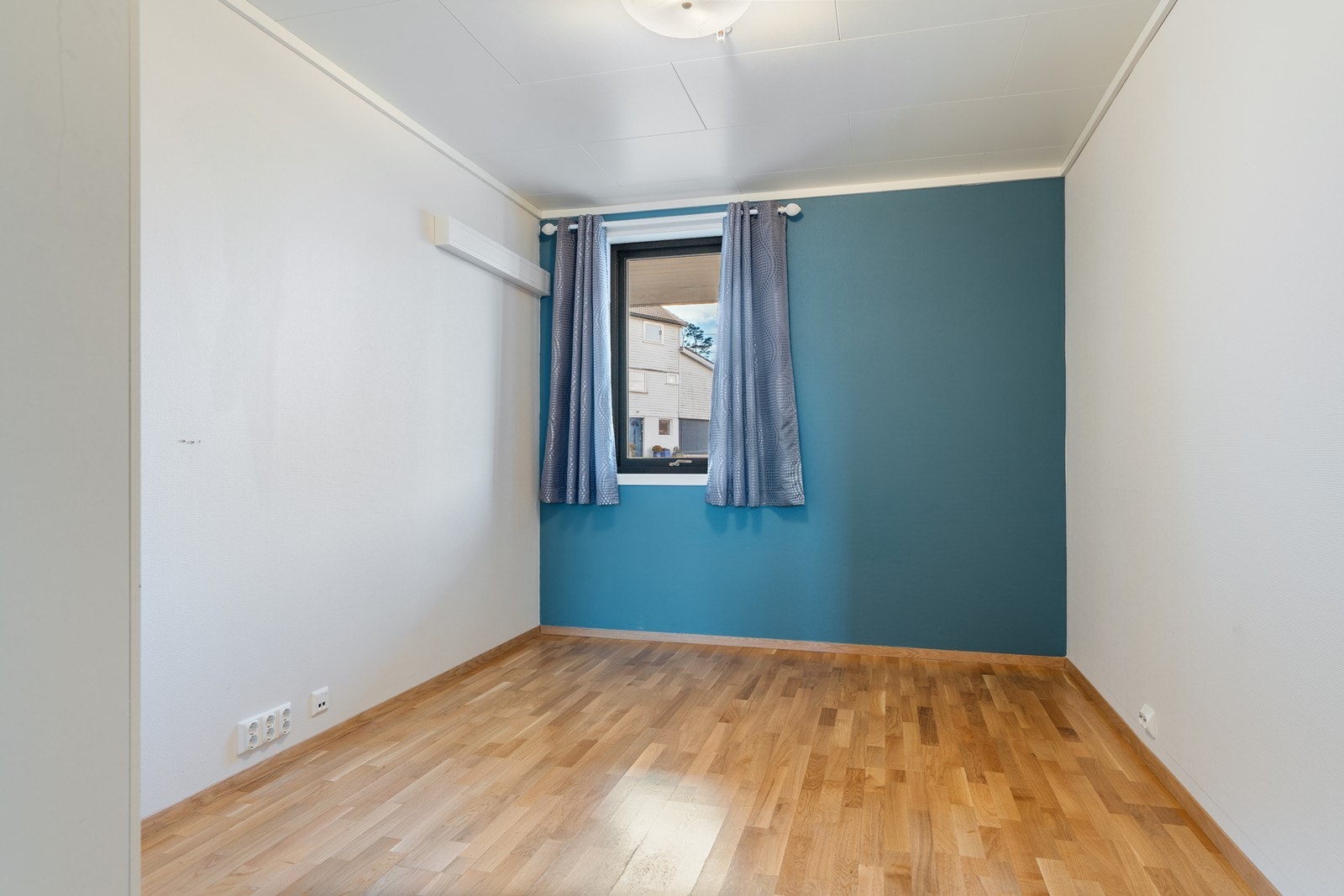 Hovedsoverom med skapplass Galleribilde