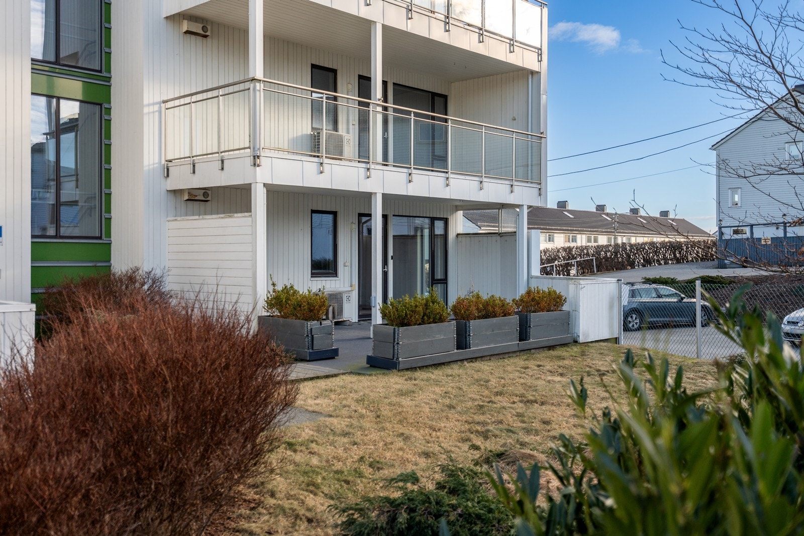 Stor solrik vestvendt terrasse Galleribilde