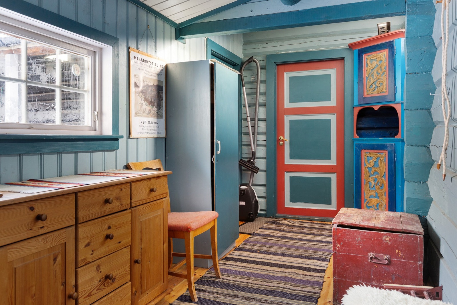 Fra entréen er det utgang til overbygd platting. Galleribilde