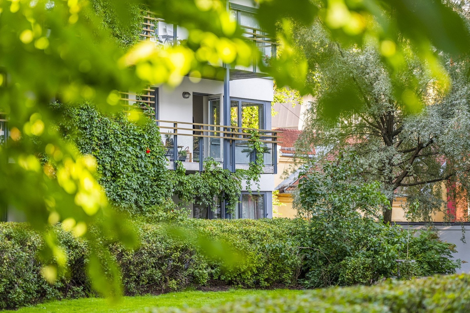 Pilestredet Park er bilfritt og parkmessig opparbeidet. Galleribilde