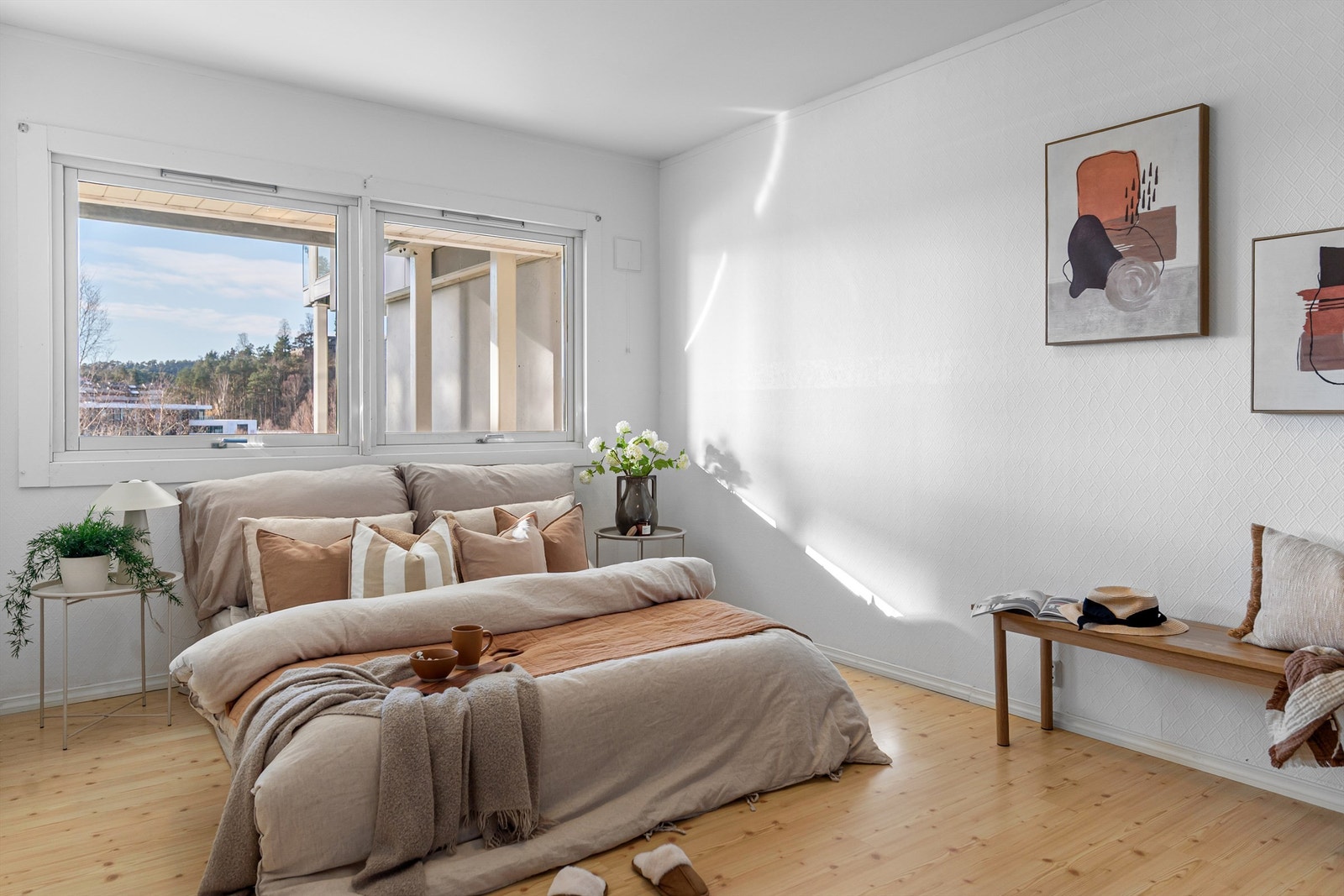 - Meget romslig hovedsoverom - Galleribilde