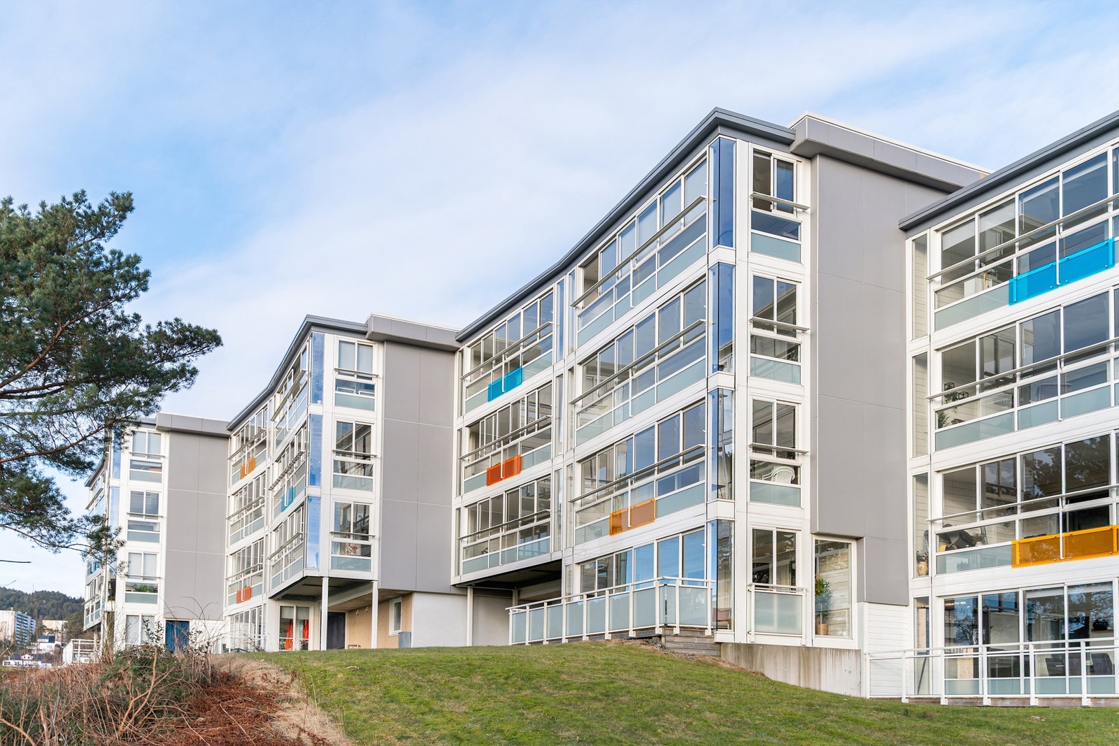 - En 3-roms leilighet med usjenert beliggenhet på bakkeplan - Galleribilde