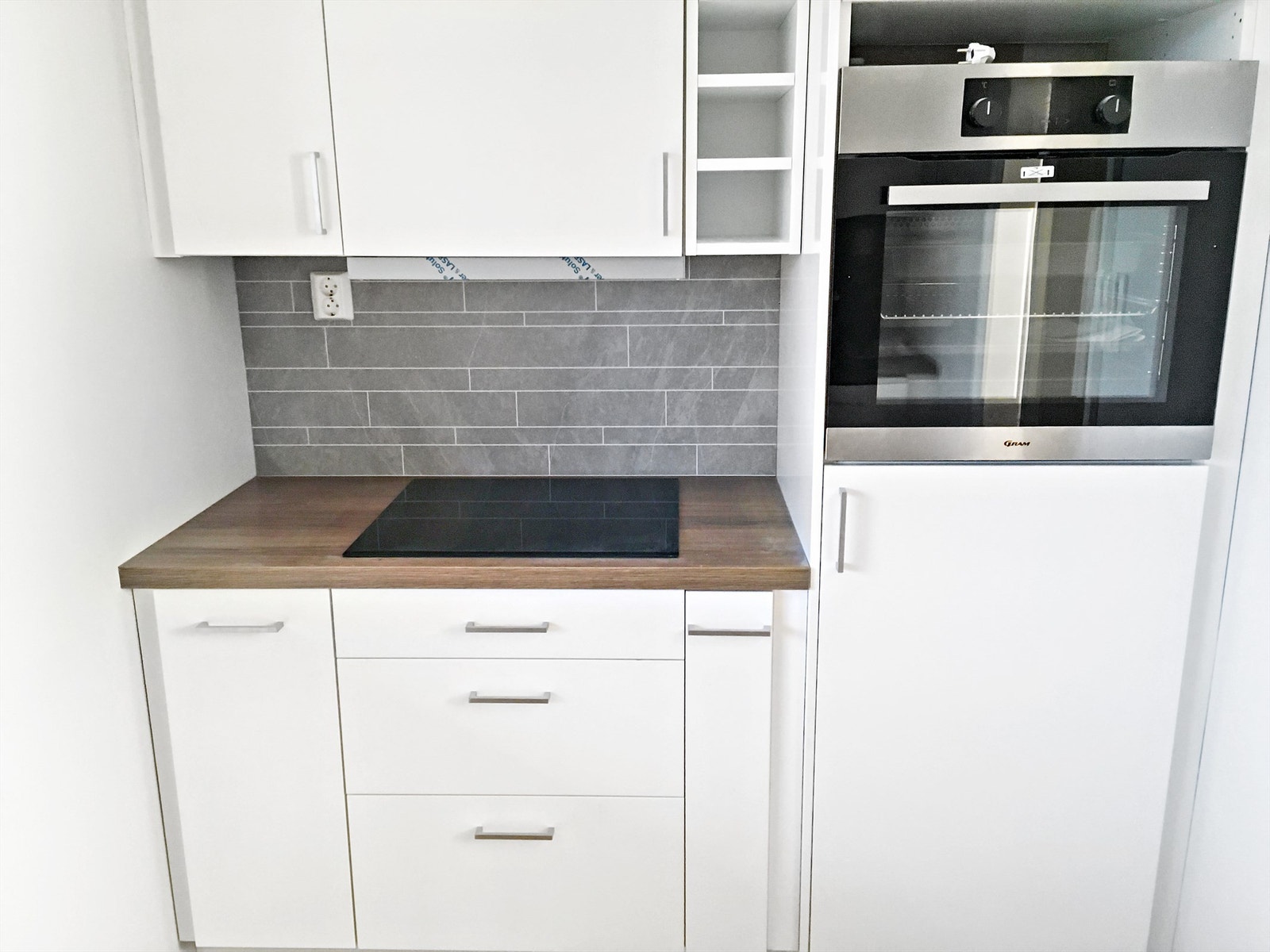 Kjøkken i utleieleiligheten Galleribilde