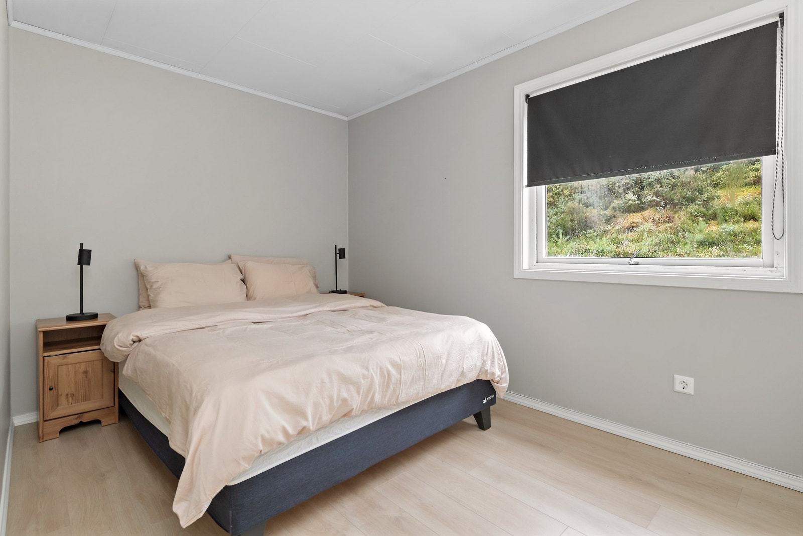 Det er tre soverom i boligens 1. etasje Galleribilde