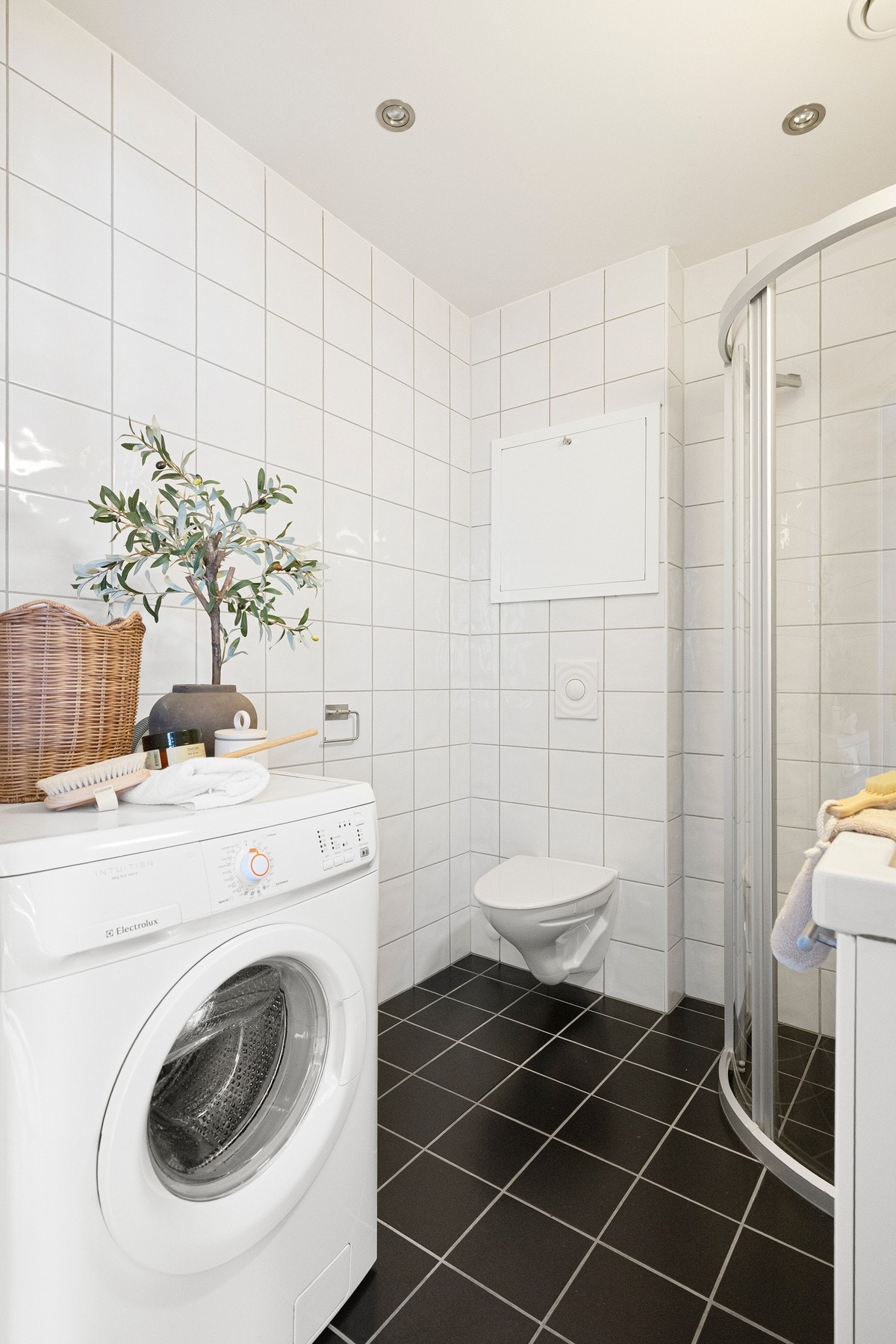 Lagt opp til vaskemaskin/tørketrommel. Galleribilde