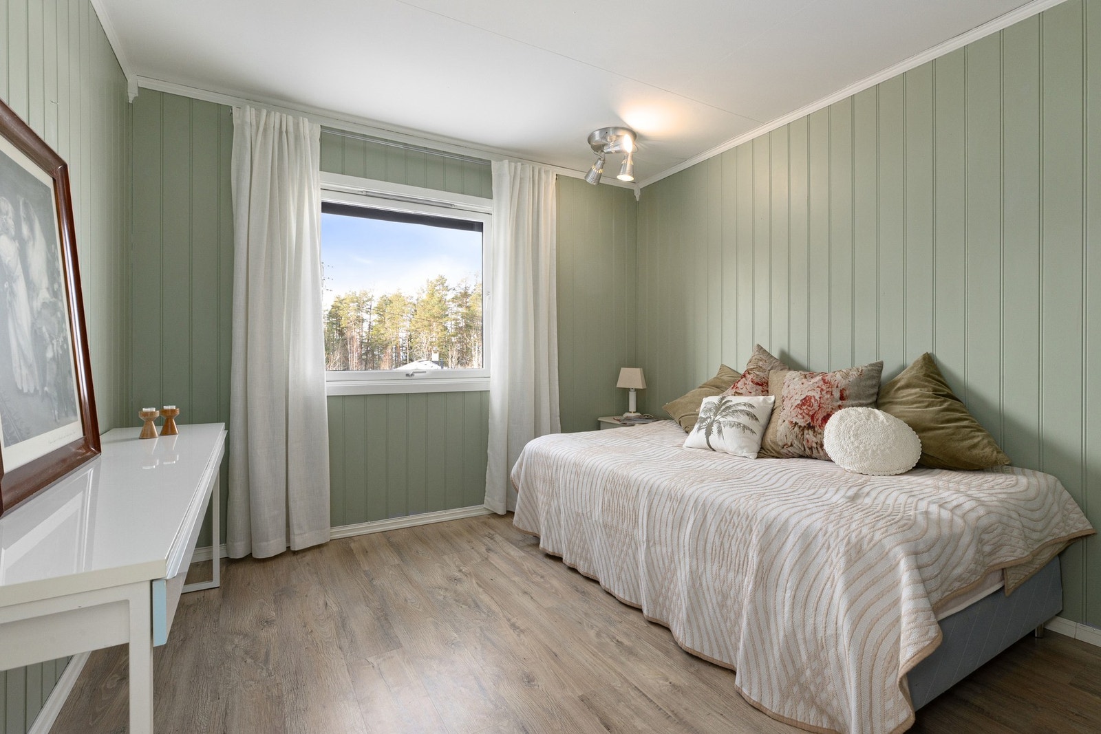 De øvrige rommene egner seg godt som barnerom, gjesterom eller kontor. Galleribilde