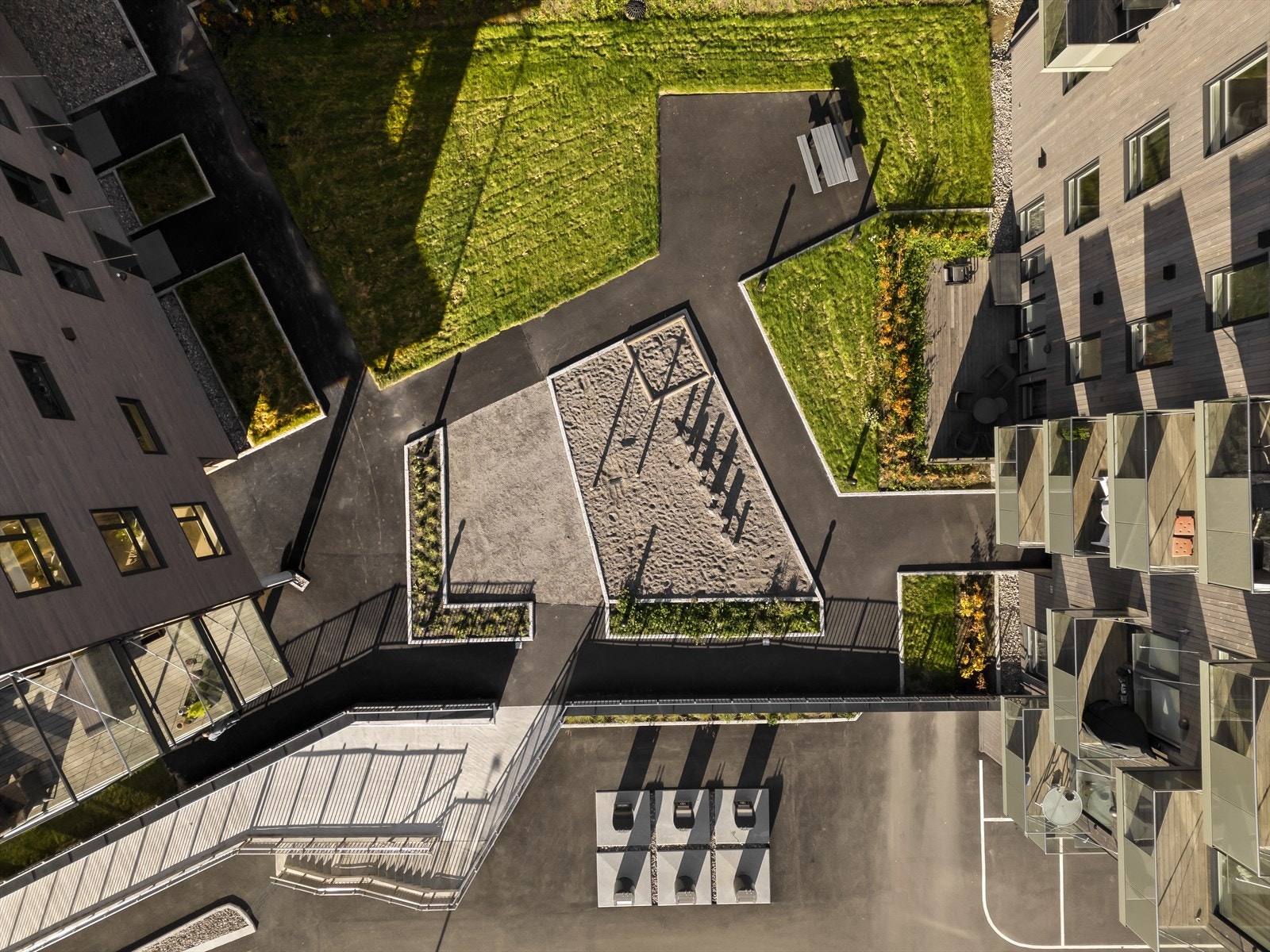 Sameiet har pent opparbeidede fellesarealer. Galleribilde