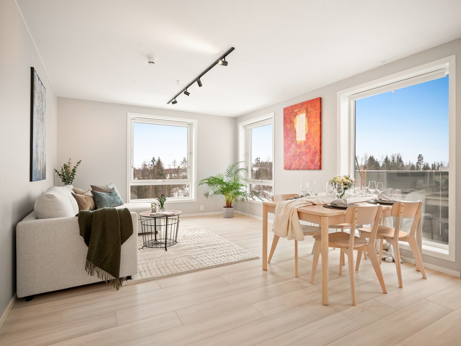 EiendomsMegler1 Vestby/Son v/ Elise Habberstad har gleden av å presentere Solerunden 62! Galleribilde