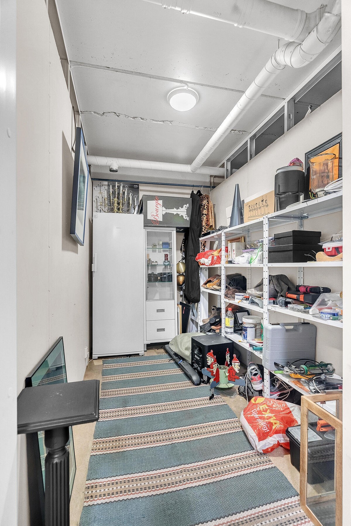 Romslige boder Galleribilde