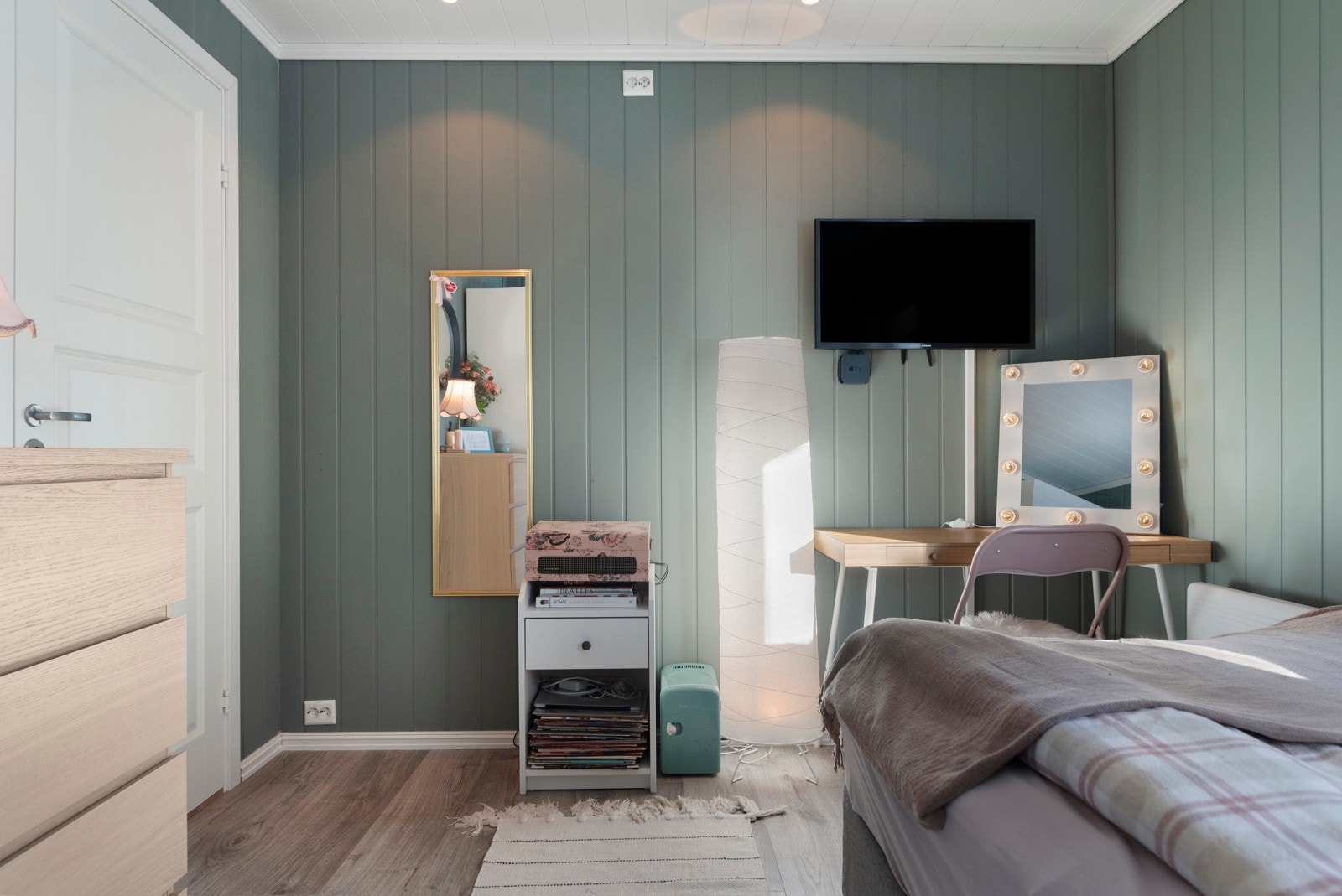 God plass til både seng og kontorpult på soverommene. Galleribilde