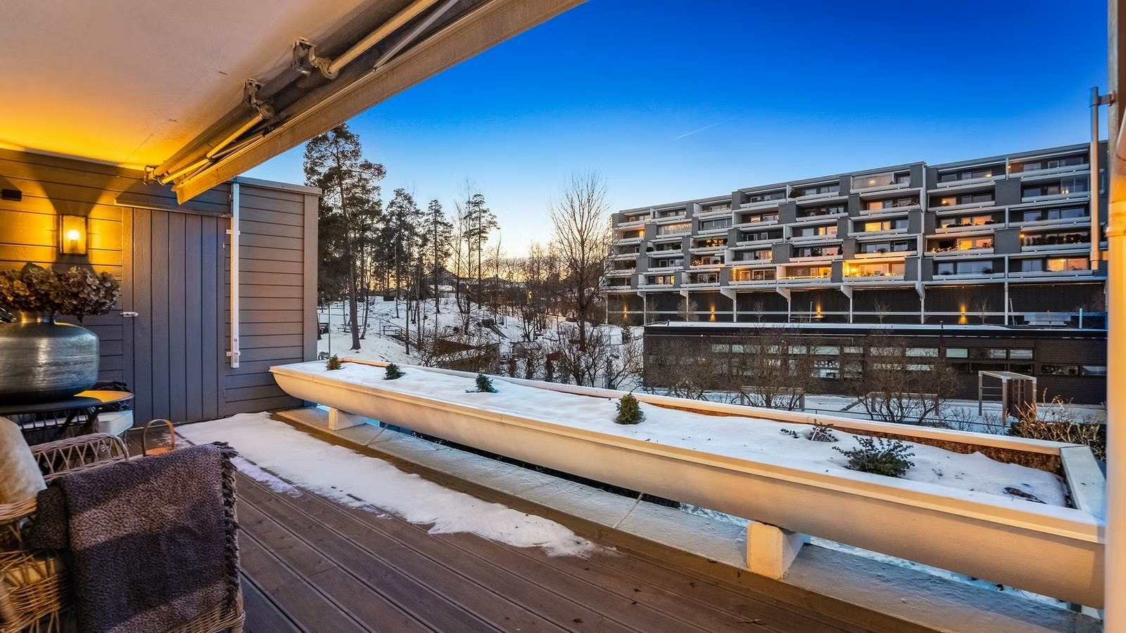 Terrasse med utgang fra soverom 2 / TV stue Galleribilde