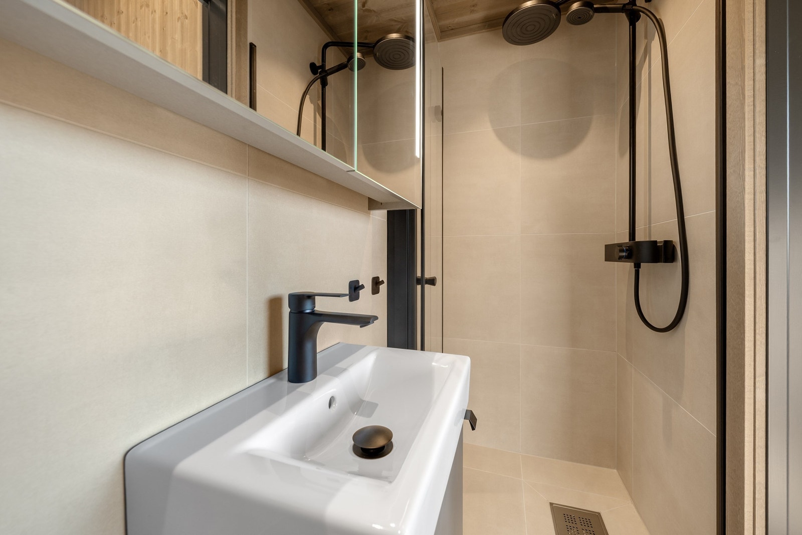 - Velkommen til Hovdegrend og leil. D - 33 - Galleribilde