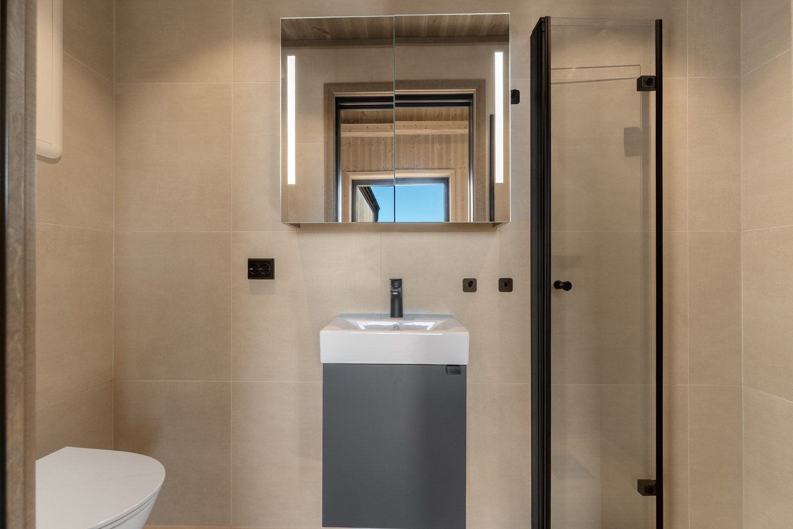 - Velkommen til Hovdegrend og leil. D - 33 - Galleribilde