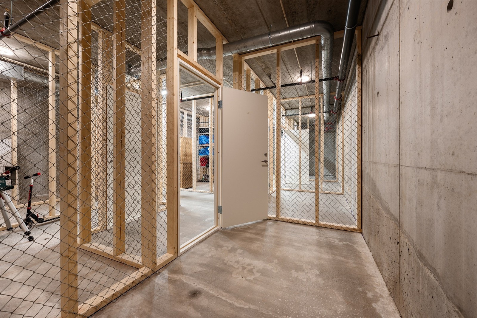 Stor sportsbod i kjeller. Galleribilde