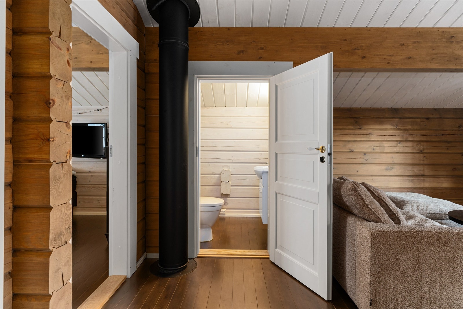 Toalettrom i 2. etasje. Galleribilde