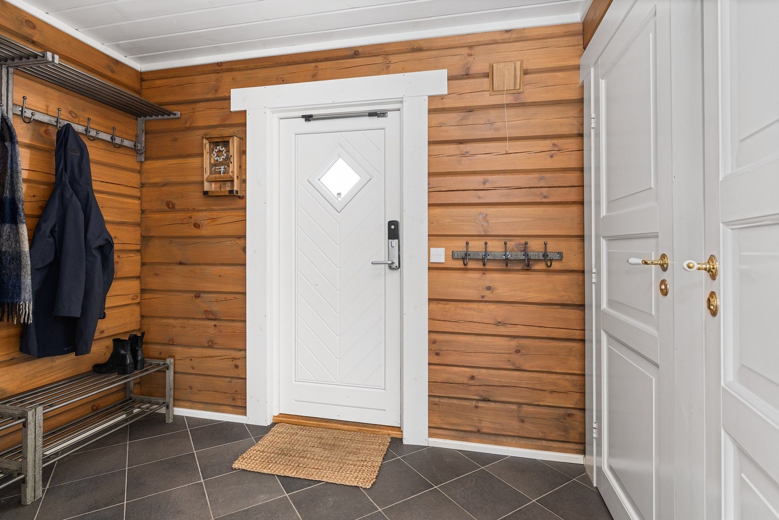 Entre med god plass. Galleribilde