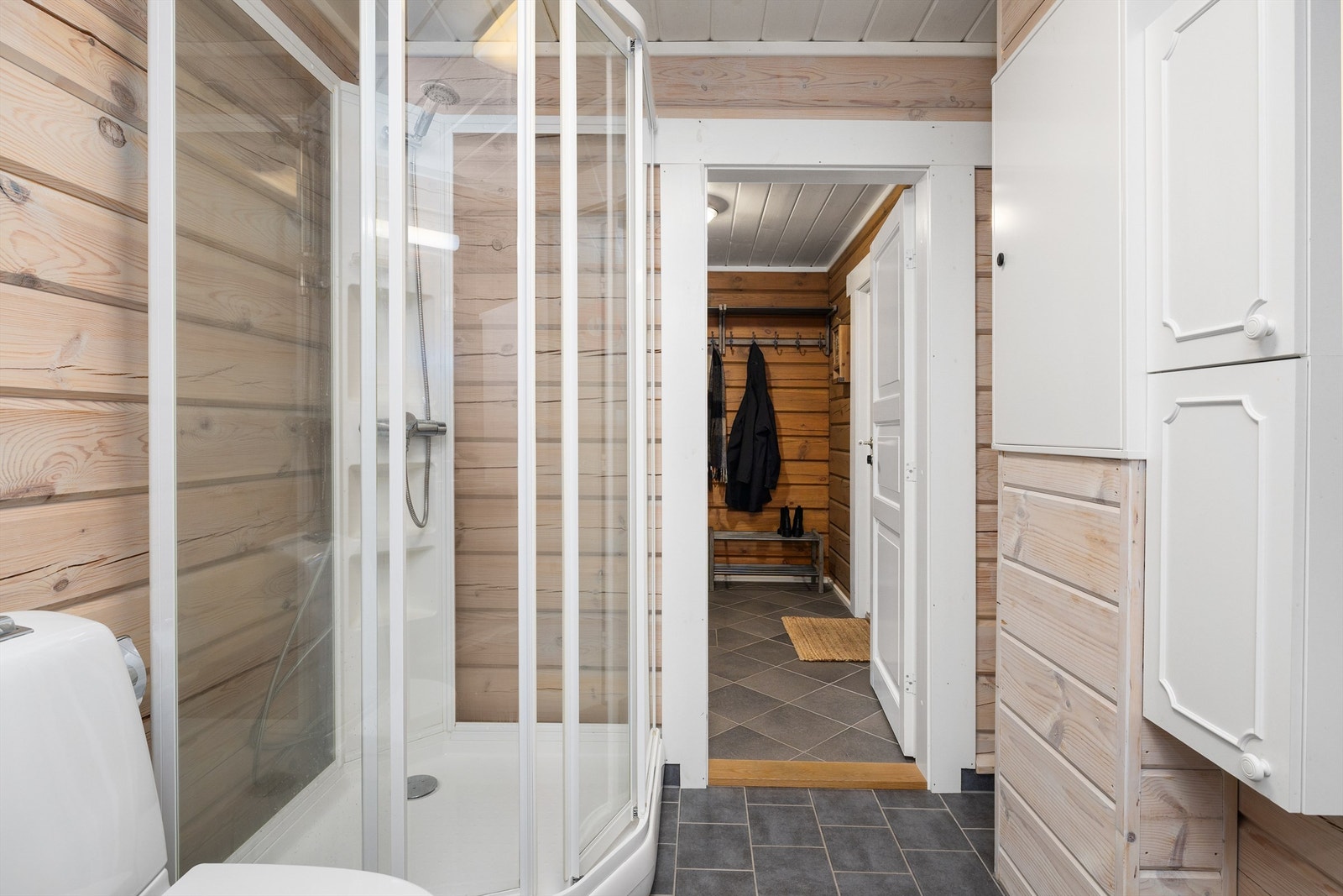 Bad nummer 2 i 1. etasje. Galleribilde