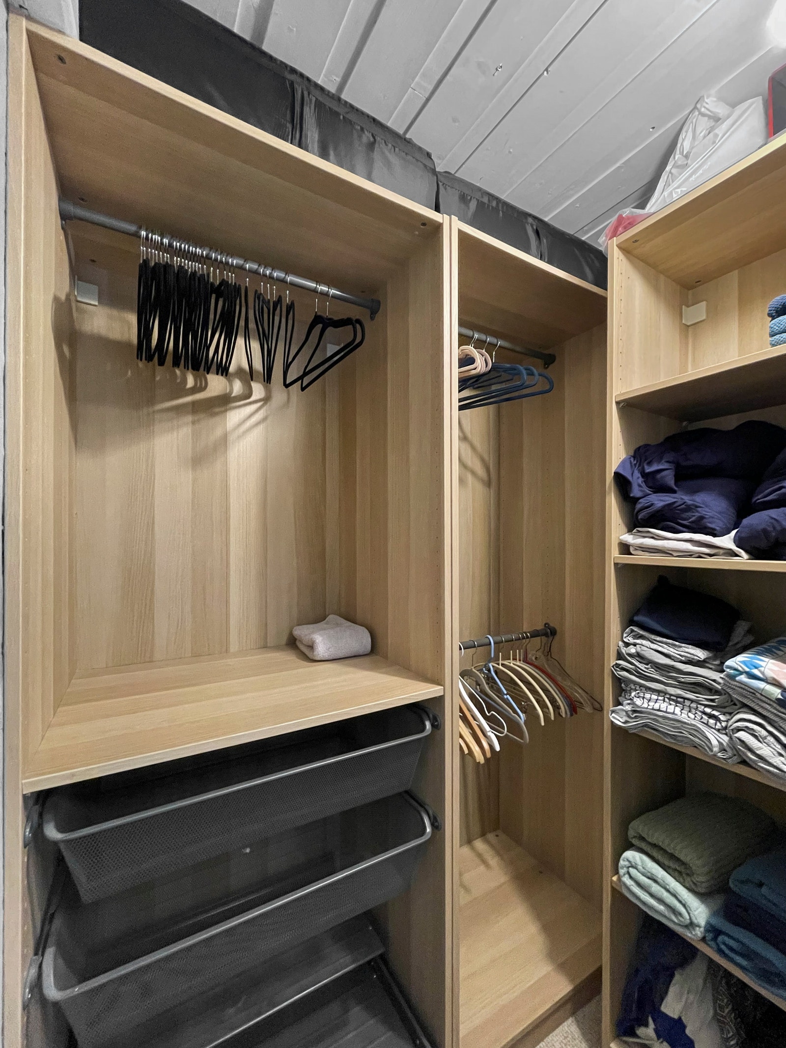 Praktisk bod/garderobe. Galleribilde