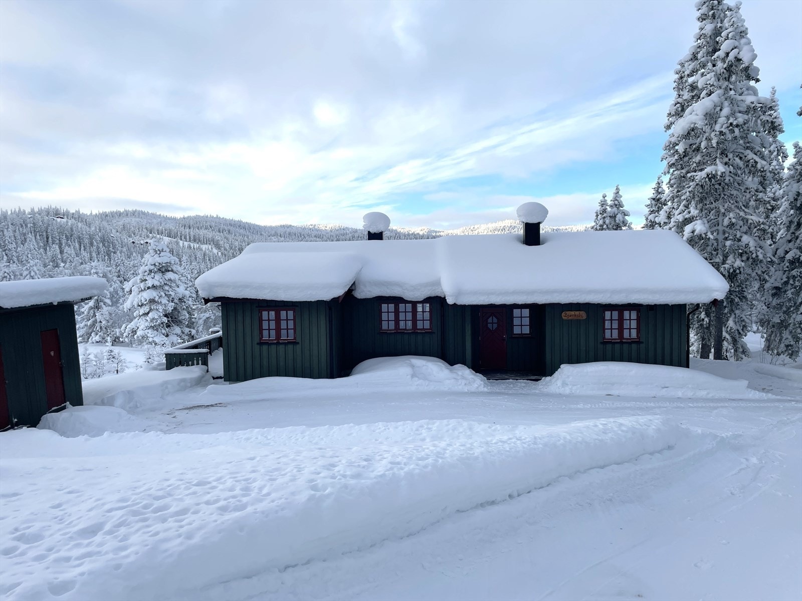 Velkommen til Liaåsvegen 386! (Selgers foto) Galleribilde