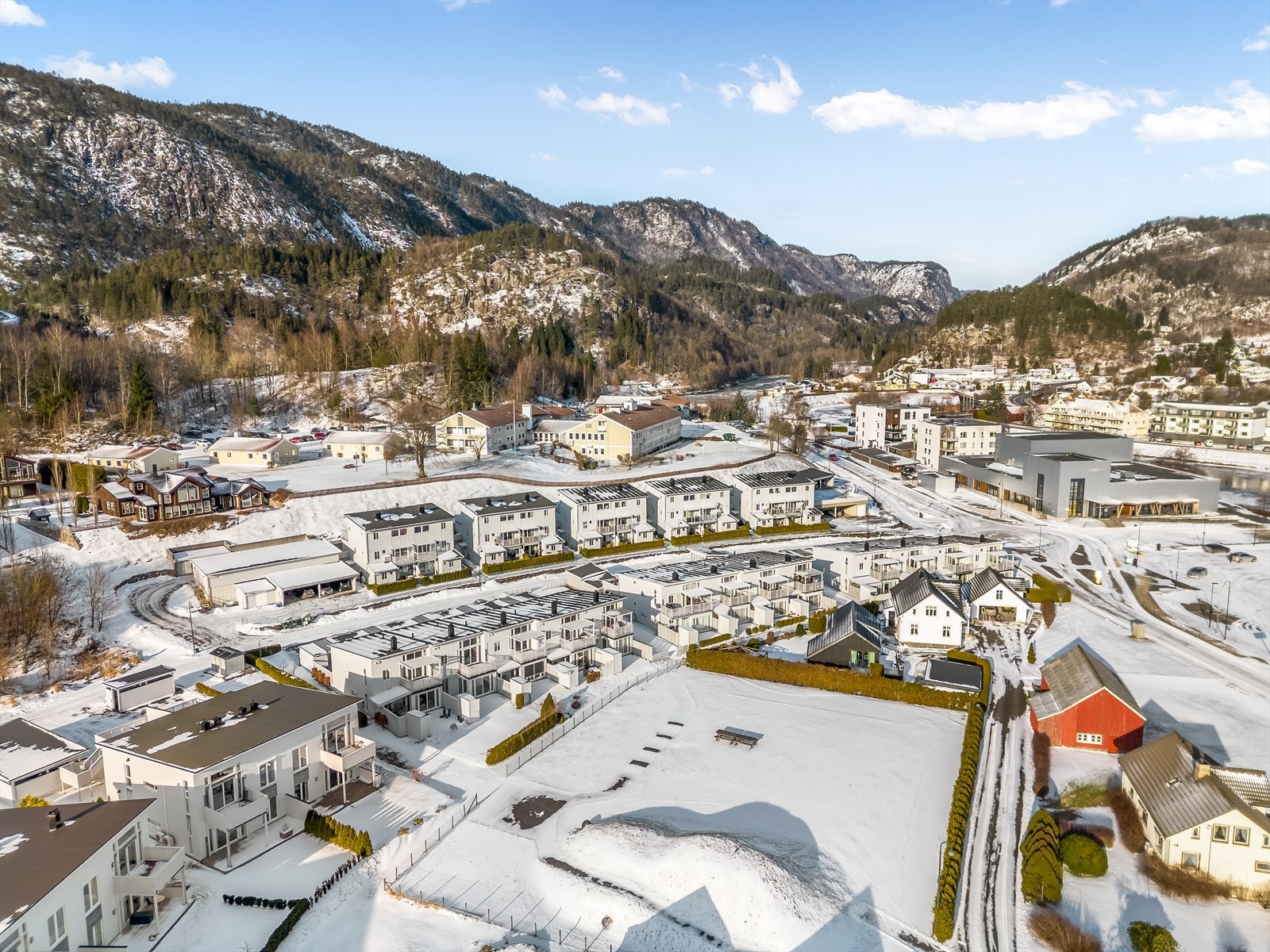 Attraktivt boligområdet med kort gangavstand til sentrum. Galleribilde