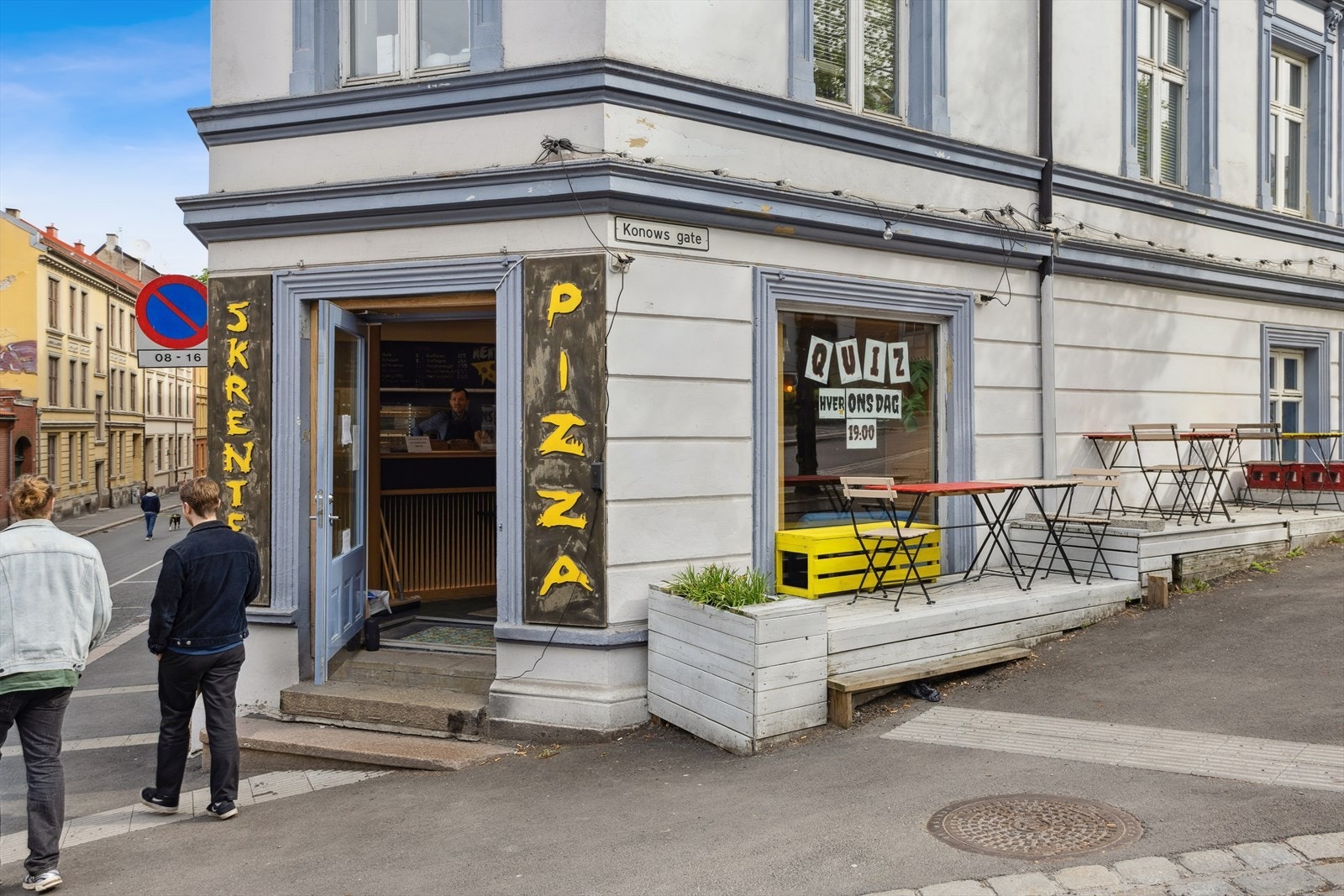Nabolagspizza og ferke brød ved Skrenten pizza Galleribilde