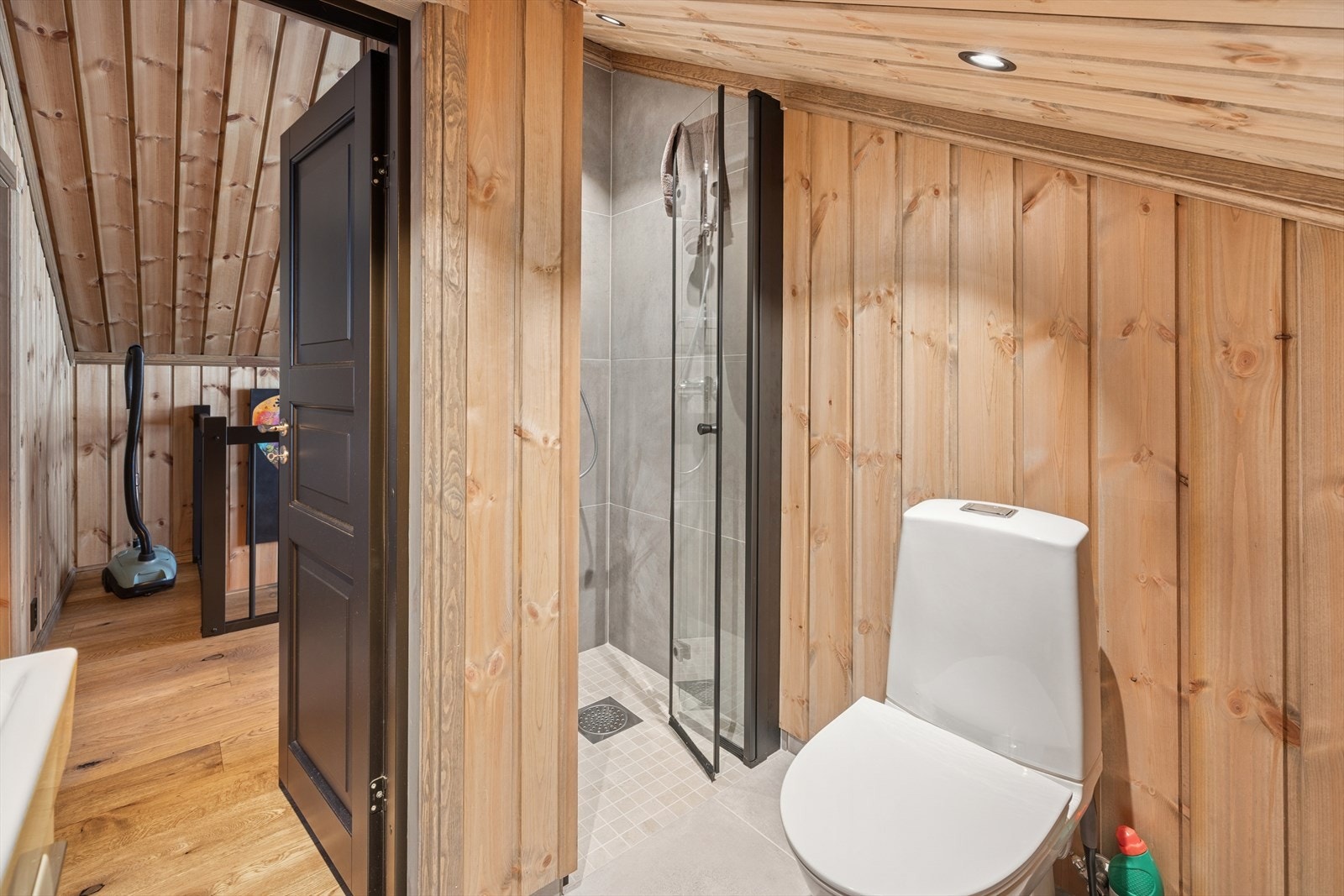 Badet 2. etasje Galleribilde