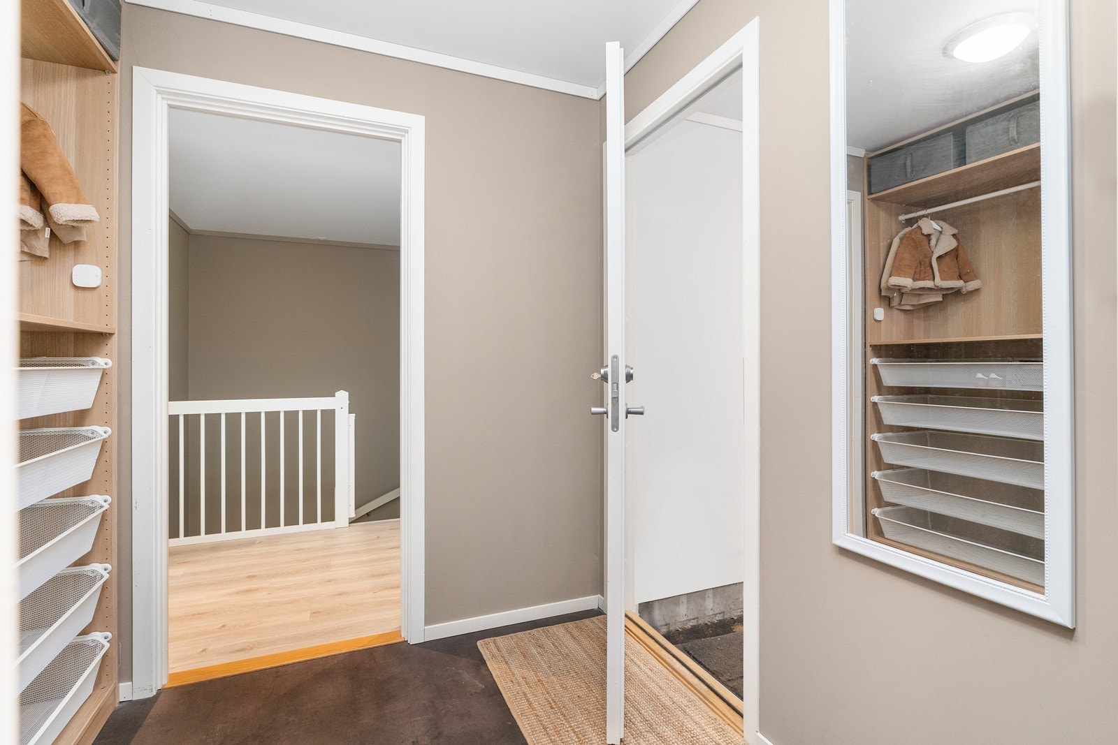 Grovgang med PAX-garderobe. Galleribilde