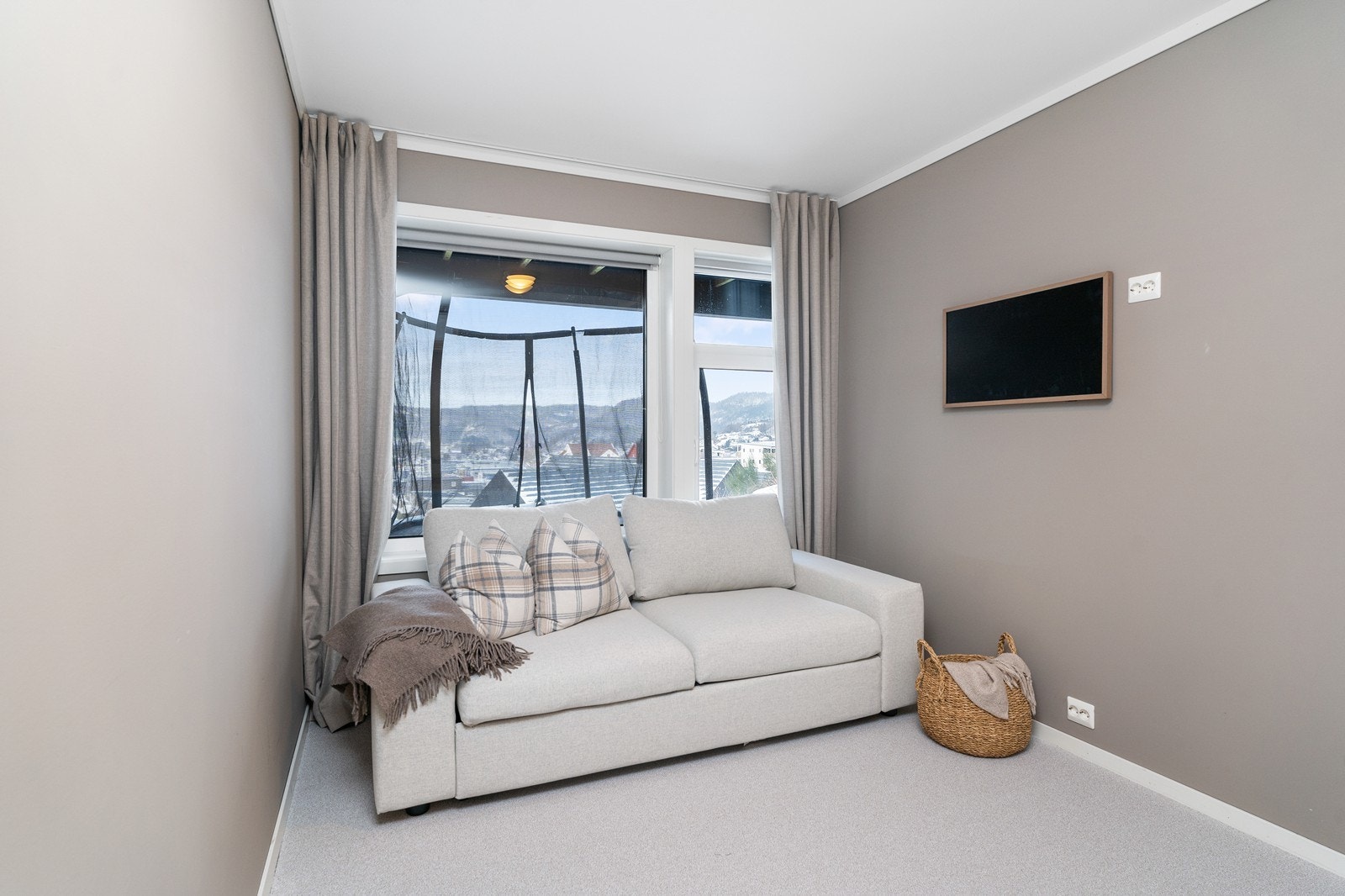 Soveorm. Galleribilde