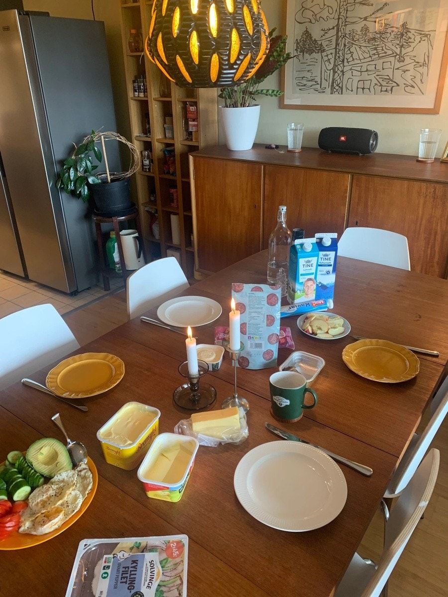 Plass til flere rundt frokostbordet Galleribilde