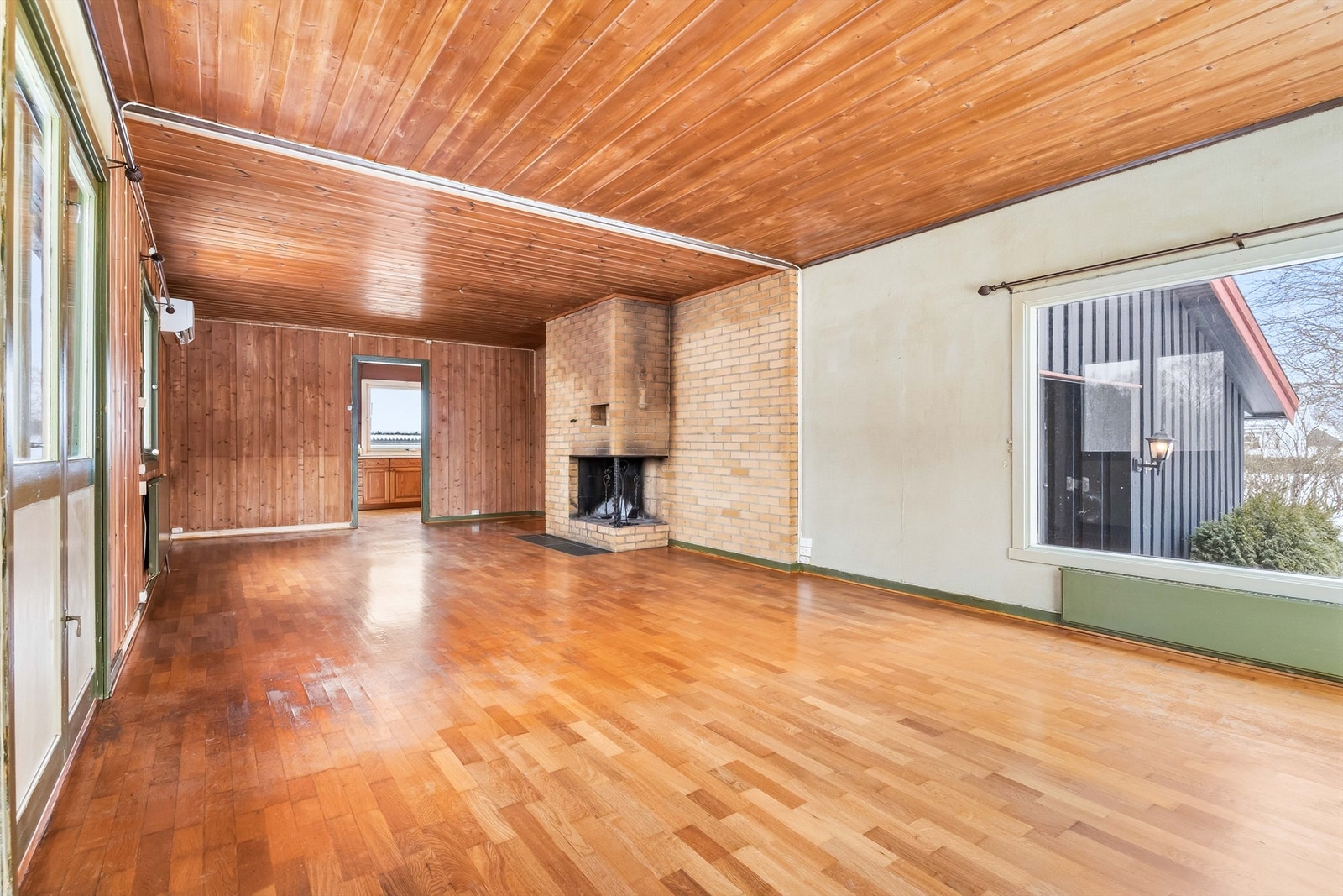 Rommet har en god utforming som gir fleksible innredningsmuligheter. Galleribilde