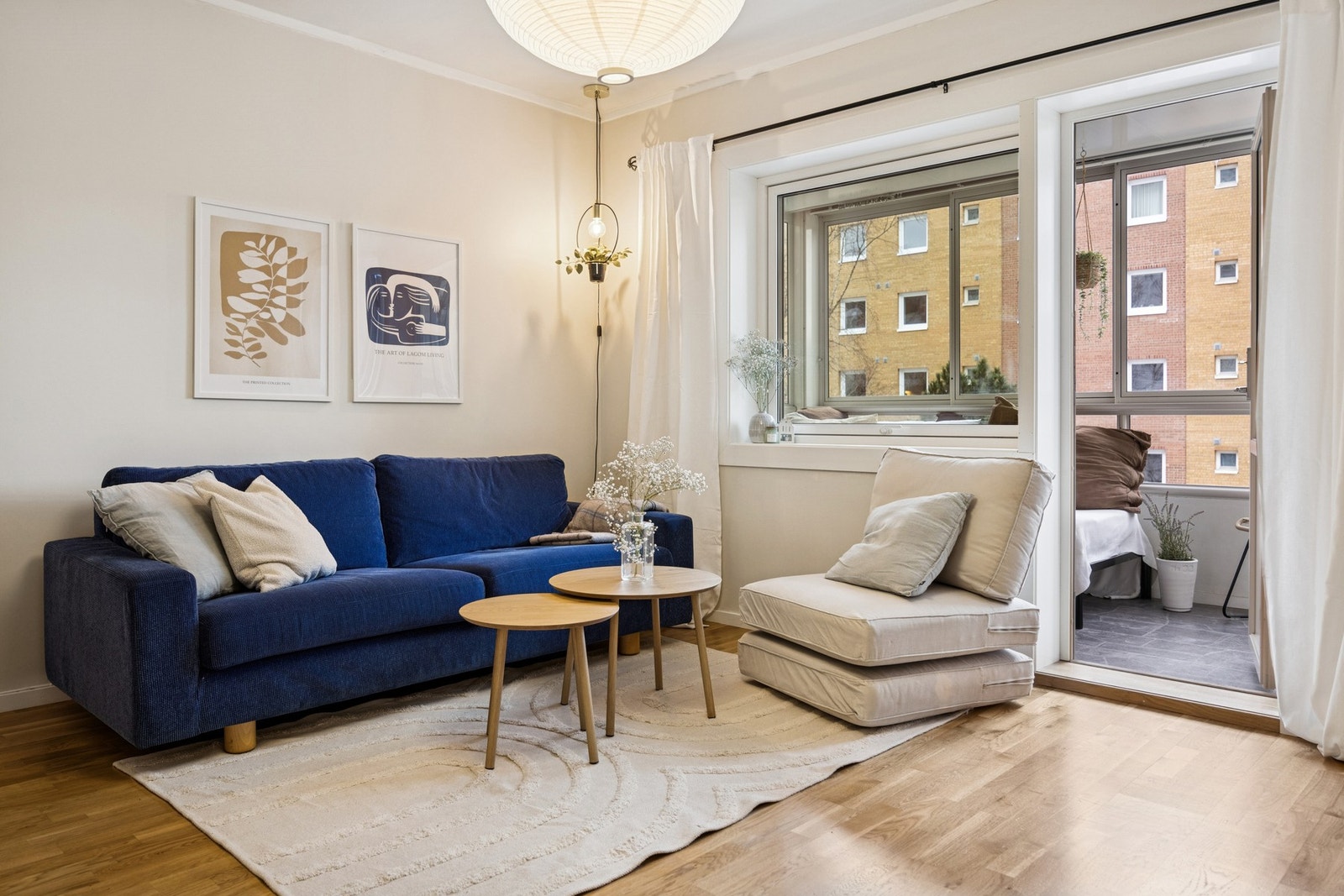 Boligen består av tidsriktige og fine materialvalg. Galleribilde