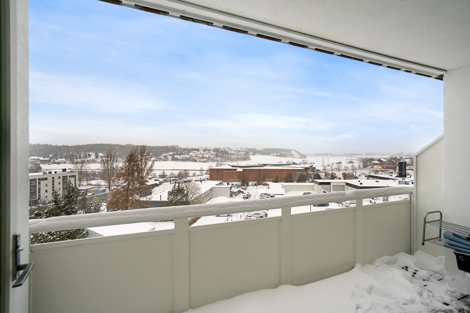 Balkong med plass til utemøbler Galleribilde