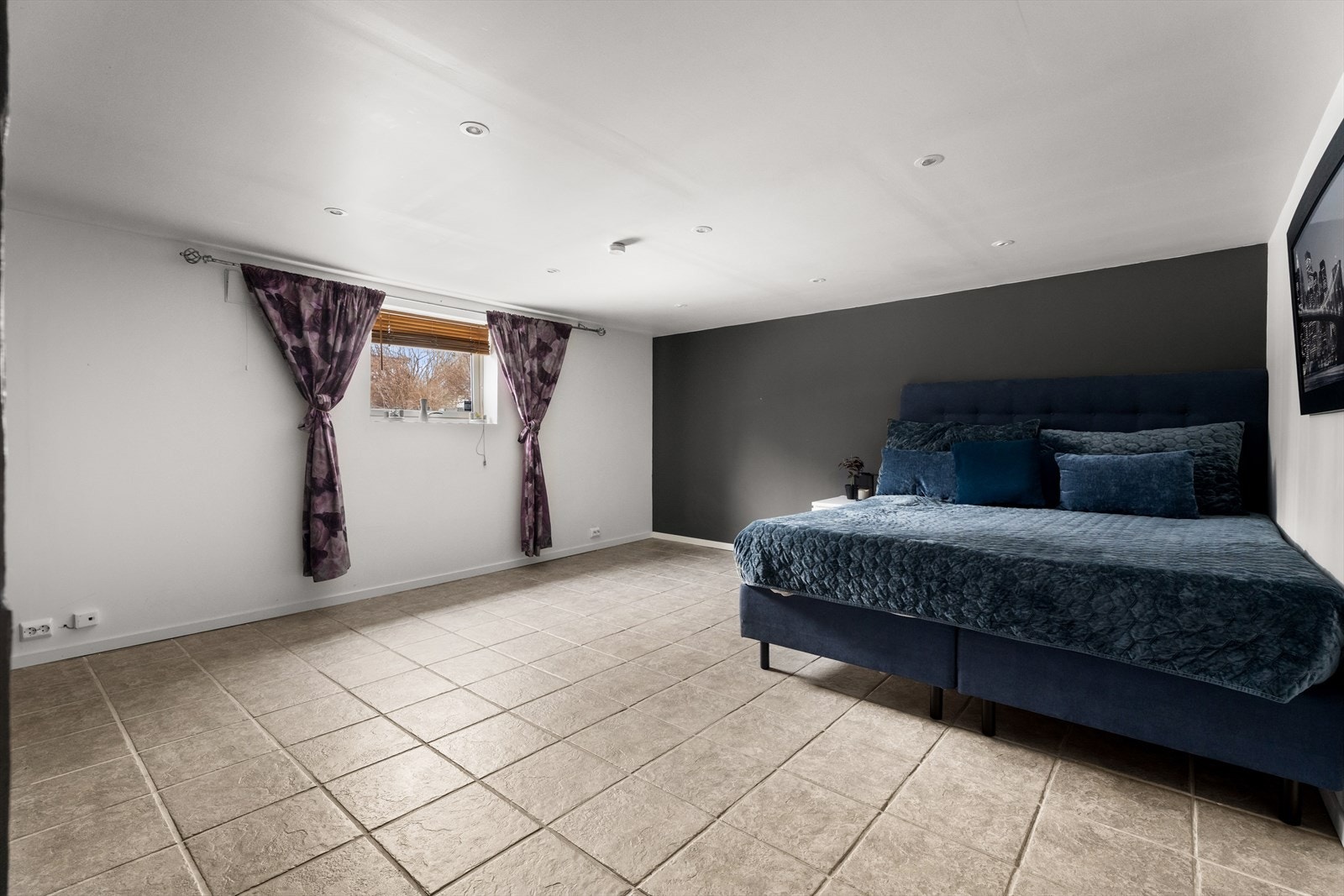 Innredet romslig rom i u.etg. Galleribilde