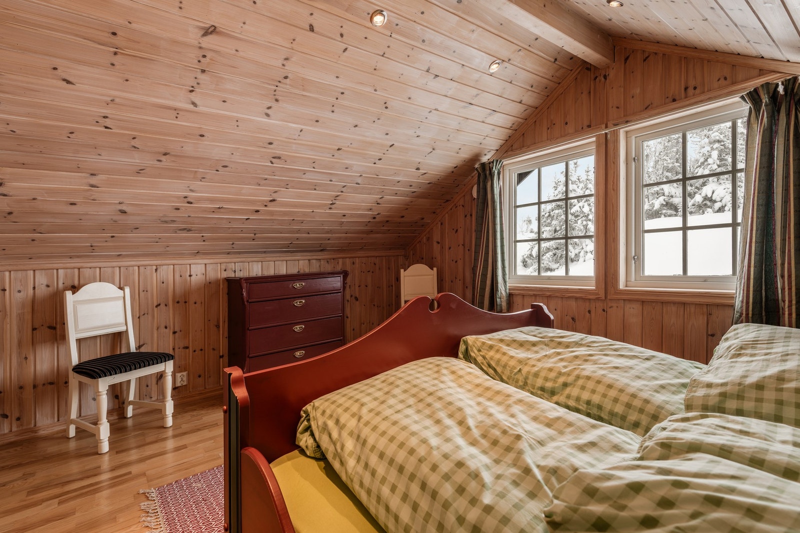 Loftsetasjen har ett soverom. Galleribilde