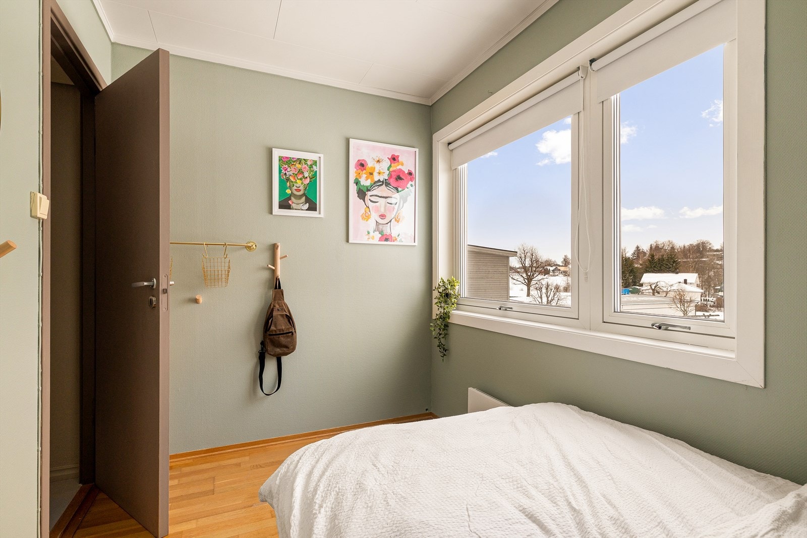 Rommet passer perfekt som barnerom, gjesterom eller hjemmekontor. Galleribilde