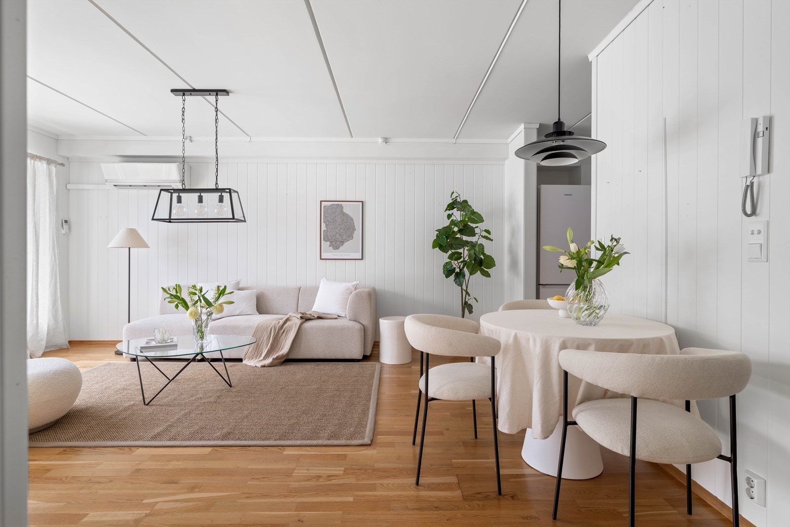 En flott leilighet med moderne materialvalg Galleribilde