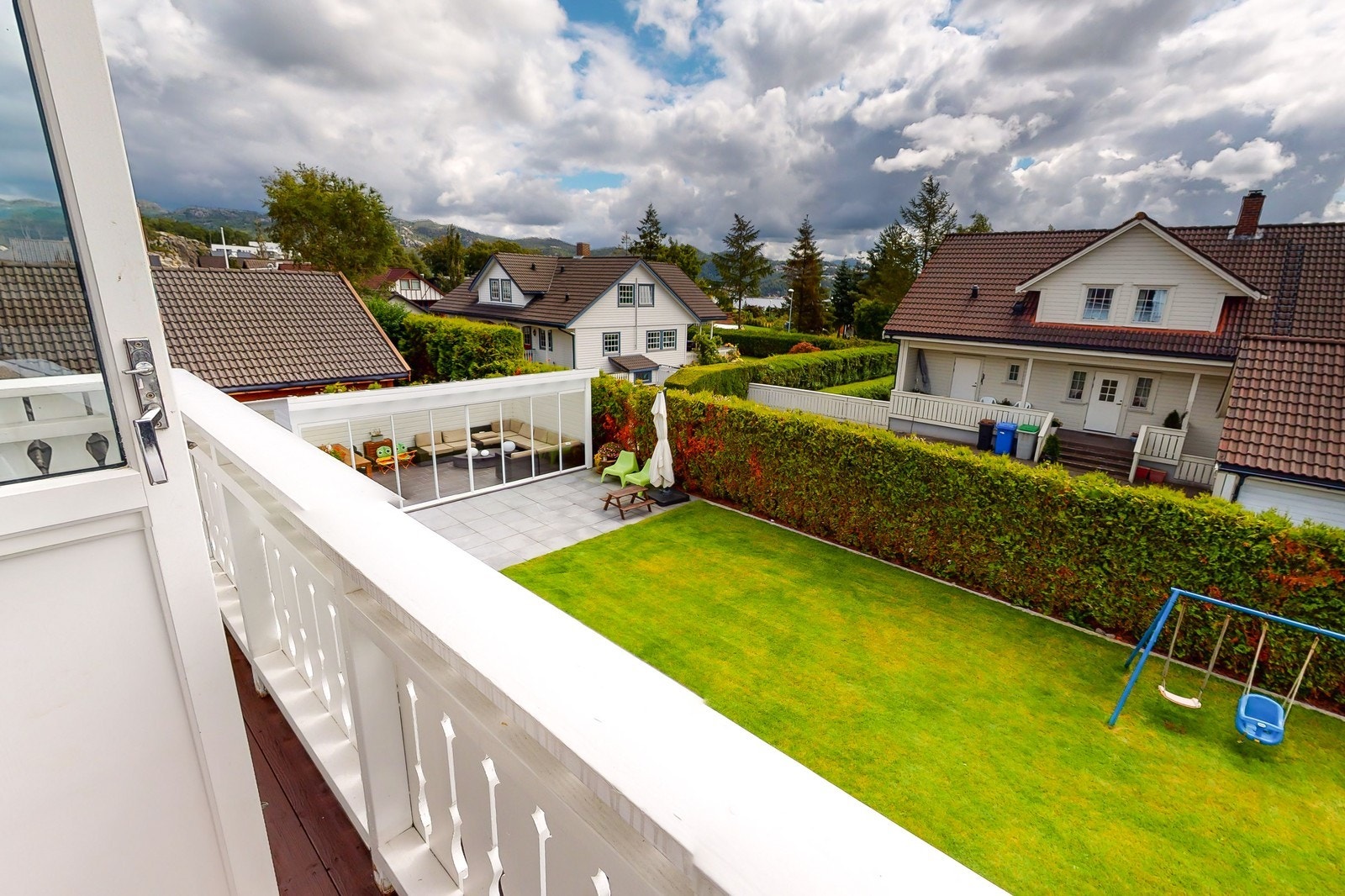 Balkong fra loftsstuen Galleribilde