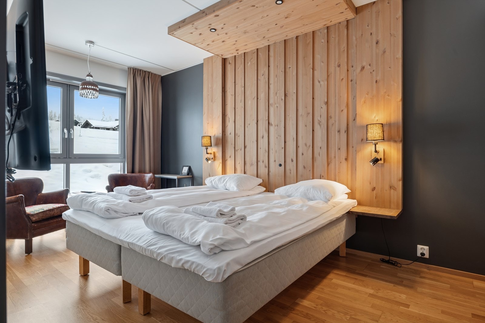 Soverom/oppholdsrom innredet som "hotellsoverom" Galleribilde