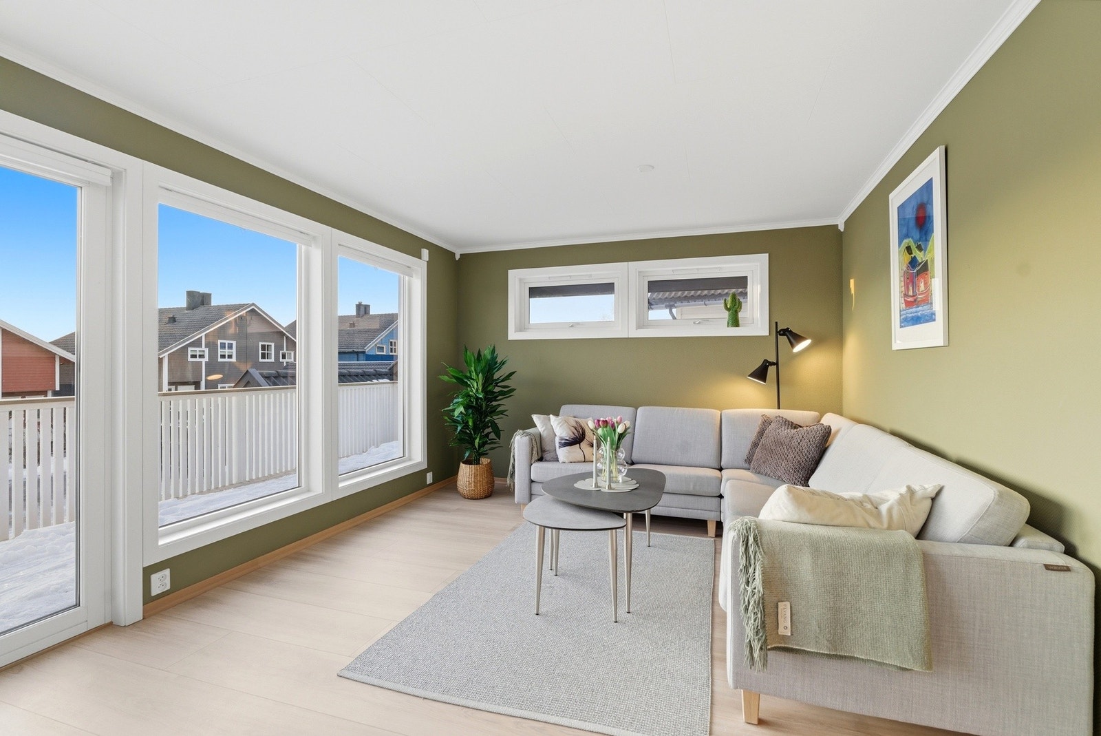 Store vindusflater bidrar til rikelig med lysinnslipp - Vinduene ble skiftet i perioden 2022-2023 Galleribilde