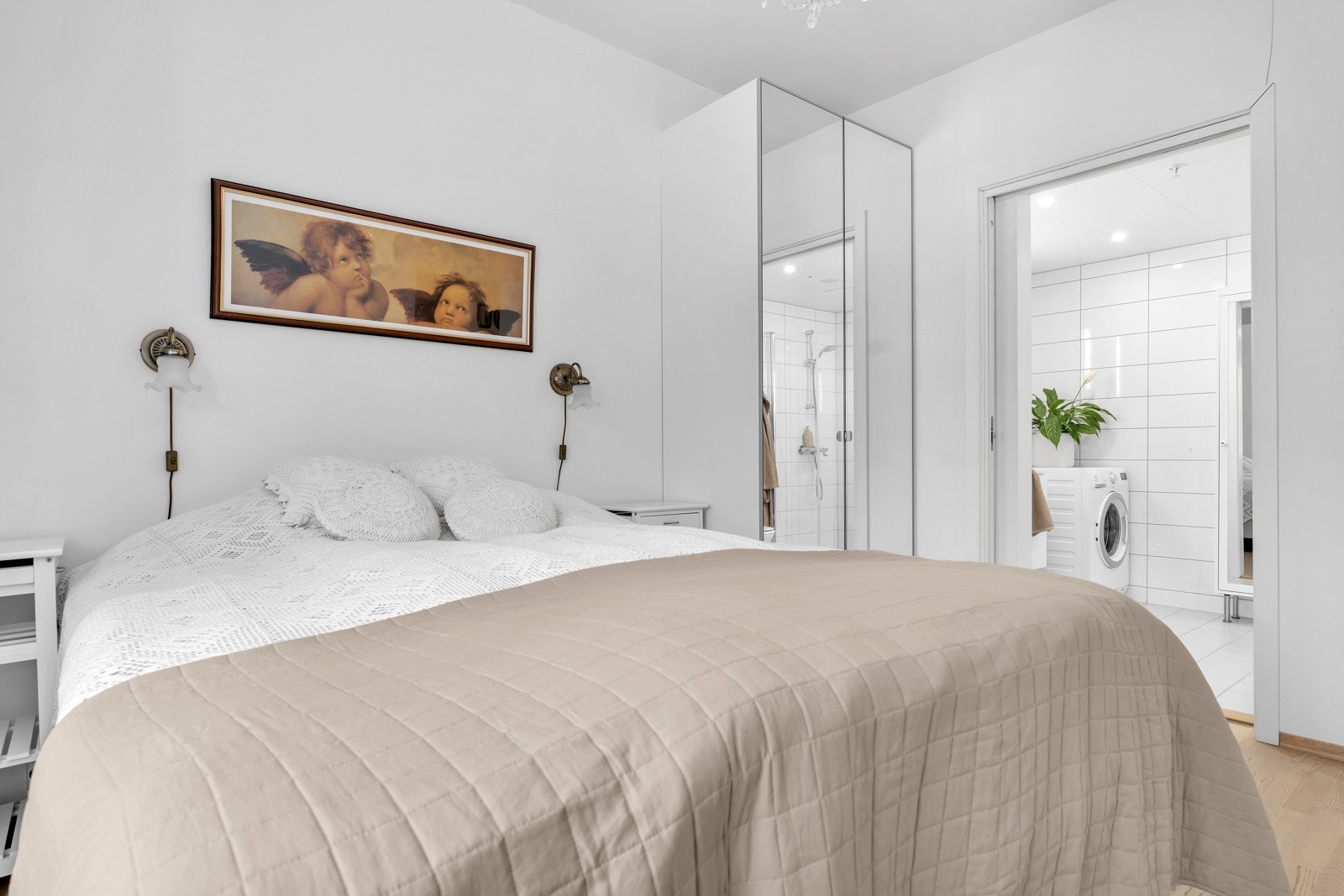 Meget praktisk med direkte adkomst til bad. Galleribilde