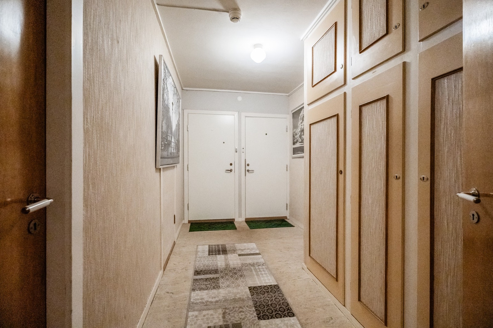 Inngangspartiet til leiligheten. Galleribilde