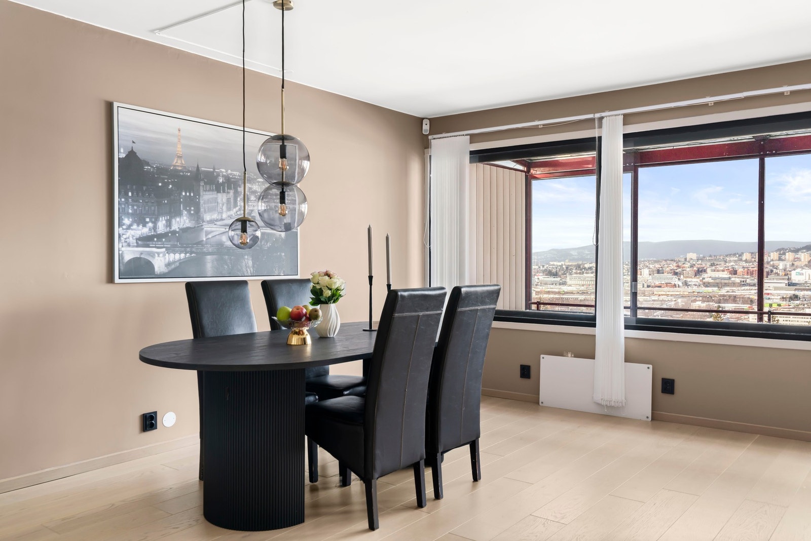 Spisesonen gir god plass til hele familien. Galleribilde