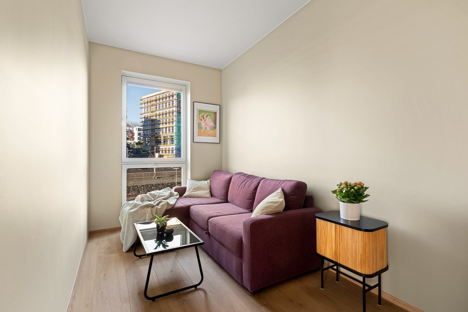 Soverom 2 benyttes i dag som en ekstra stue Galleribilde