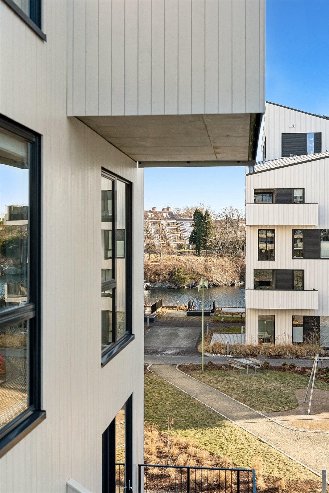 Ikke mange meterne å gå for å ta morgenbadet Galleribilde