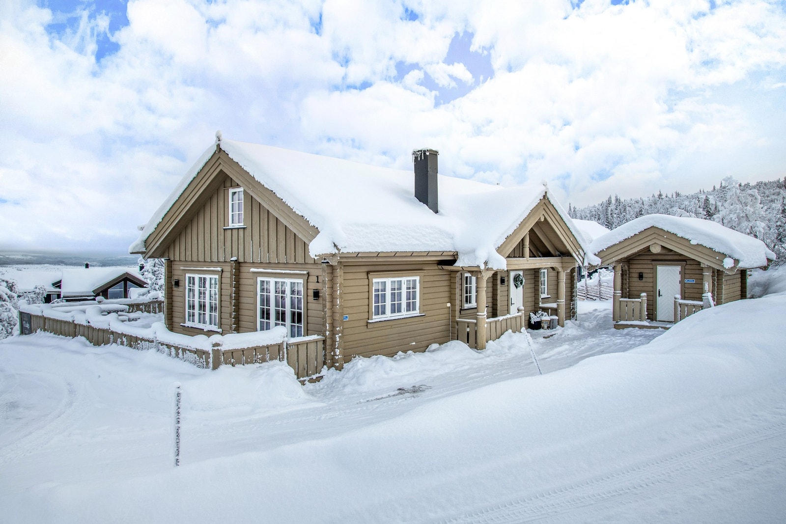 Privatmegleren hallingdal v/v Morten Liavaag har gleden av å presentere Øvre Natten 1! Bilder tatt av Fotograf Per Andre Andersen. Galleribilde