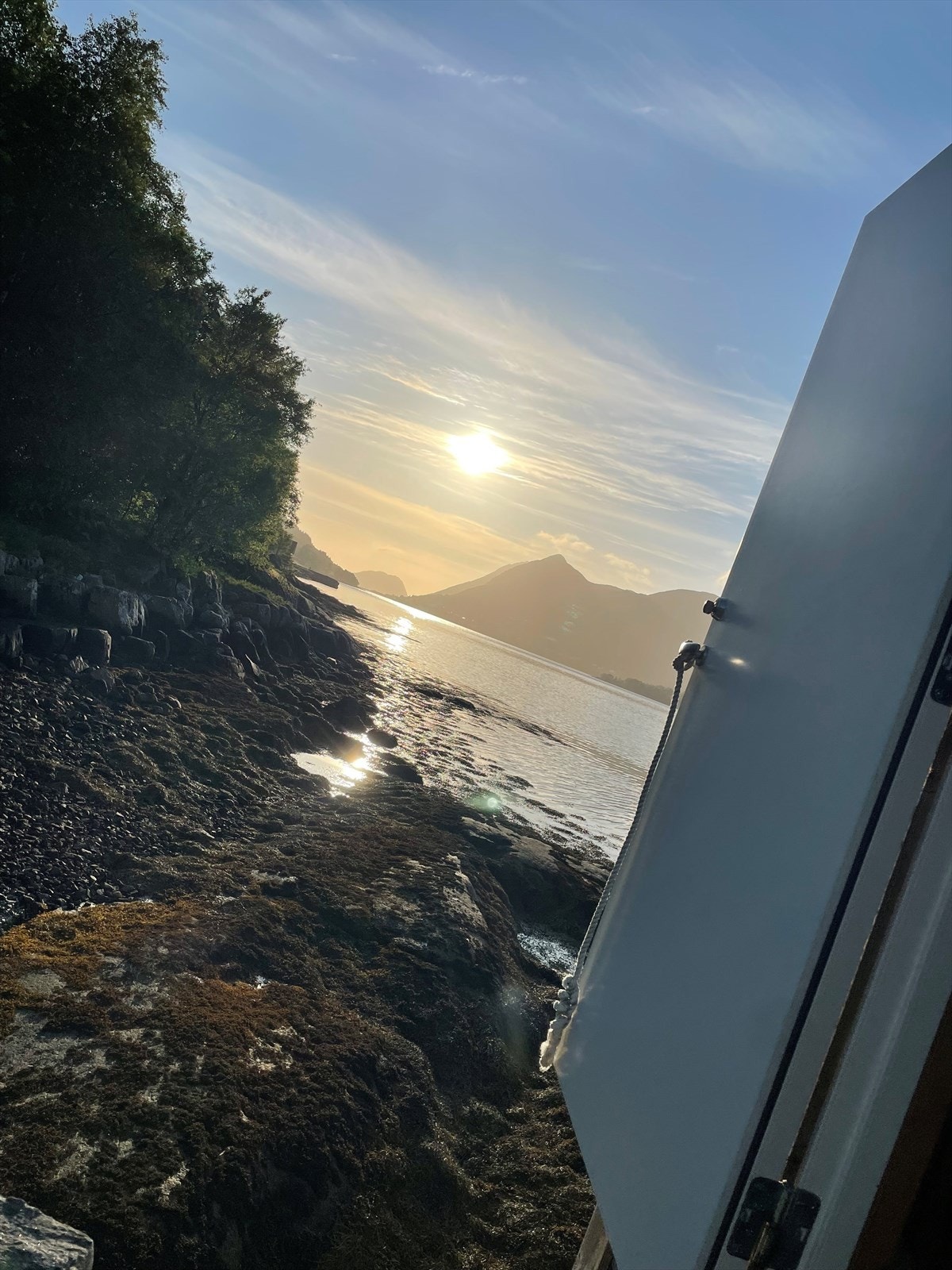 Kveldssola ved fjøra Galleribilde