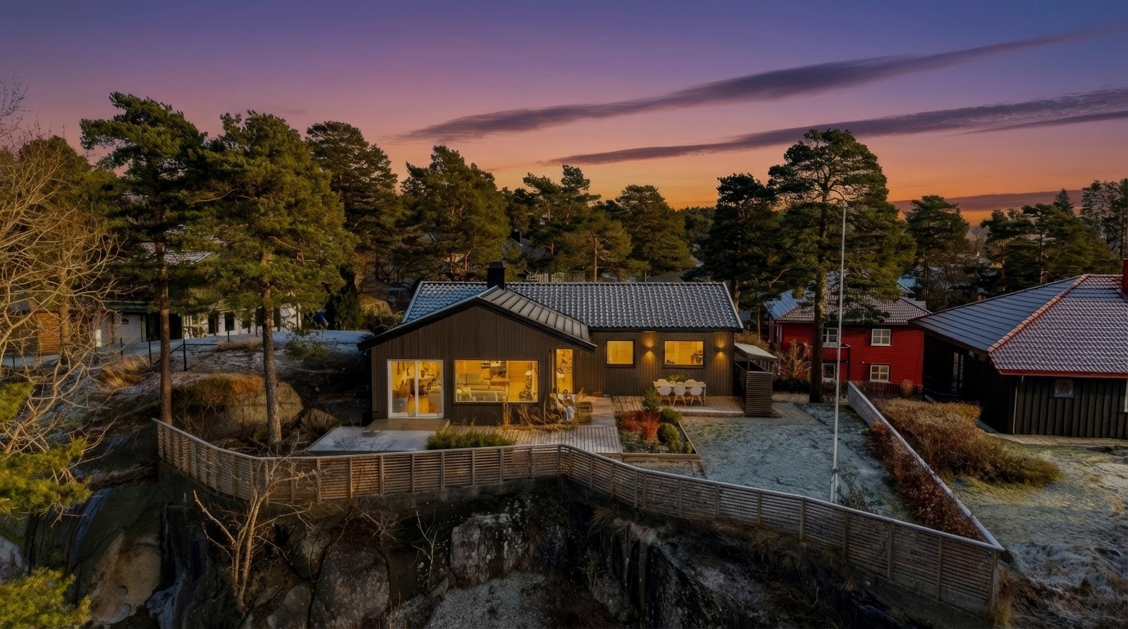 Dette er en nyrenovert enebolig med høy standard og fantastiske kvaliteter Galleribilde