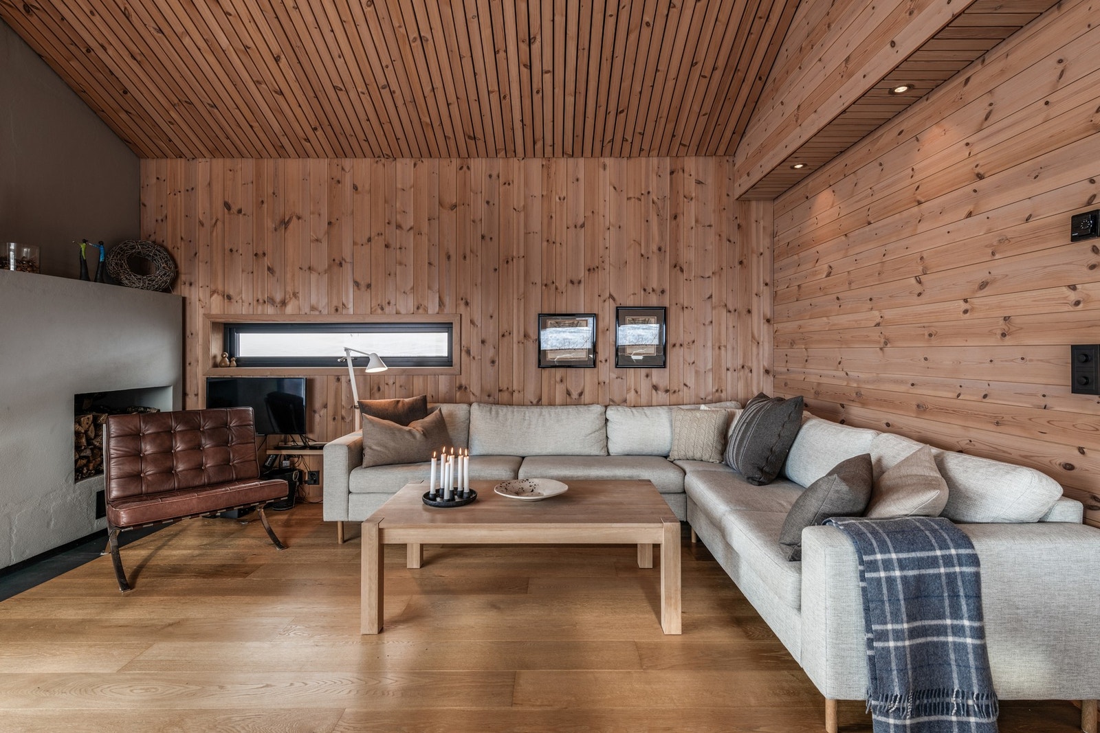 Her er det rikelig med plass for koselige spillkvelder og deilige middager Galleribilde